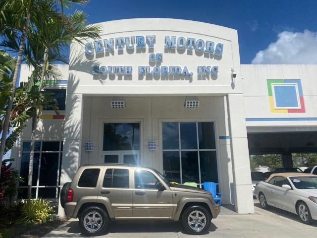 2003 Light Khaki Metallic /Dark Slate Gray Jeep Liberty Limited 1 OWNER LOW MILES 71,151 (1J4GK58KX3W) with an 3.7L V6 Engine engine, Automatic transmission, located at 4701 North Dixie Hwy, Pompano Beach, FL, 33064, (954) 422-2889, 26.240938, -80.123474 - OUR WEBPAGE FLORIDACARS1.COM HAS OVER 100 PHOTOS AND FREE CARFAX LINK 2003 JEEP LIBERTY LIMITED VIN: 1J4GK58KX3W598220 1 J 4 G K 5 8 K X 3 W 5 9 8 2 2 0 4 DOOR WAGON/SPORT UTILITY 3.7L V6 F GASOLINE REAR WHEEL DRIVE Top Features Alloy Wheels Leather Seats Tow Hitch Basic Features AM/FM Stereo Air Co - Photo#0