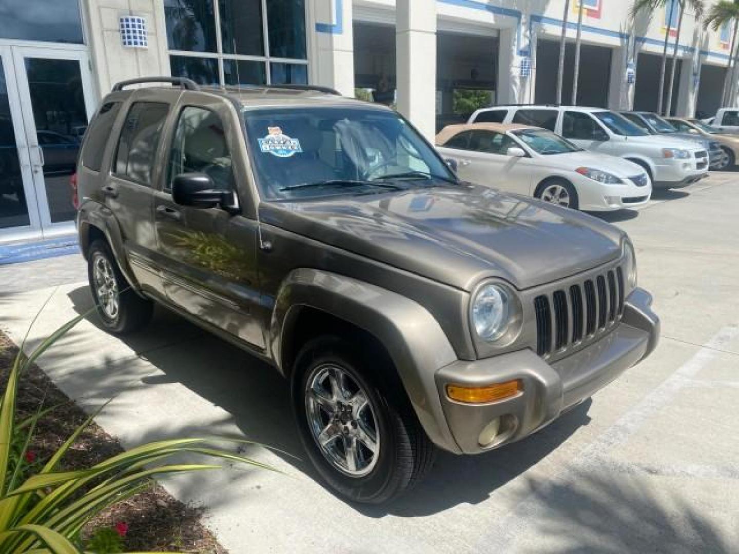 2003 Cactus Green Pearl Coat /Dark Slate Gray Jeep Liberty Limited 1 OWNER LOW MILES 71,149 (1J4GK58KX3W) with an 3.7L V6 Engine engine, Automatic transmission, located at 4701 North Dixie Hwy, Pompano Beach, FL, 33064, (954) 422-2889, 26.240938, -80.123474 - OUR WEBPAGE FLORIDACARS1.COM HAS OVER 100 PHOTOS AND FREE CARFAX LINK 2003 JEEP LIBERTY LIMITED VIN: 1J4GK58KX3W598220 1 J 4 G K 5 8 K X 3 W 5 9 8 2 2 0 4 DOOR WAGON/SPORT UTILITY 3.7L V6 F GASOLINE REAR WHEEL DRIVE Top Features Alloy Wheels Leather Seats Tow Hitch Basic Features AM/FM Stereo Air Co - Photo#24
