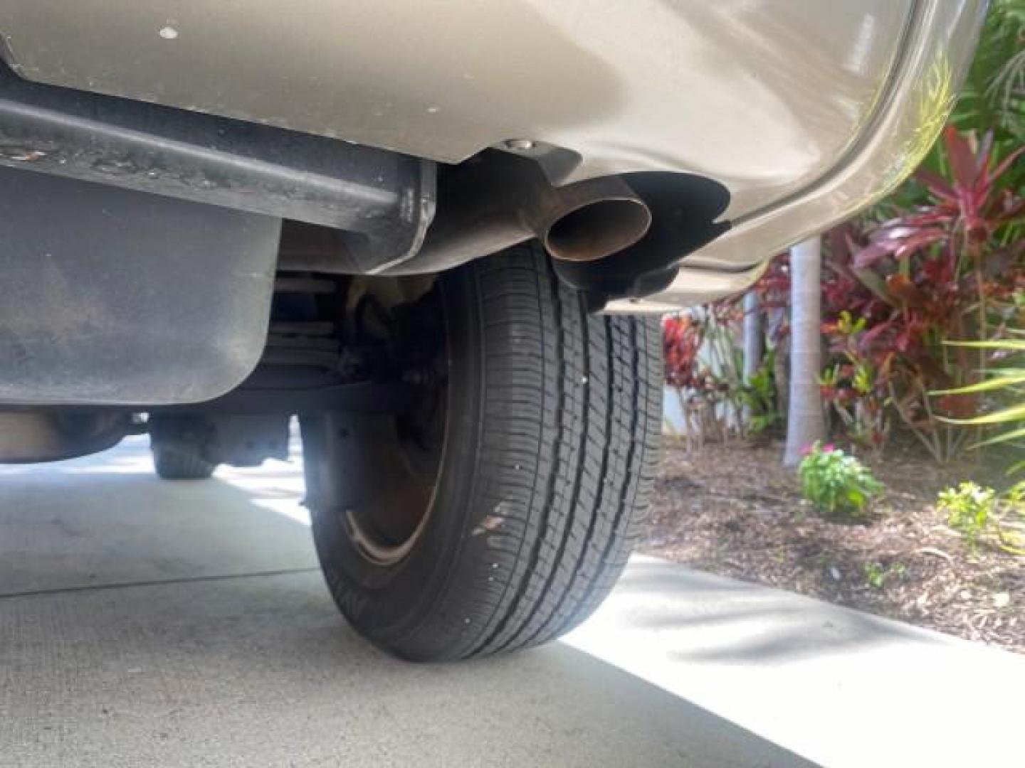2003 Cactus Green Pearl Coat /Dark Slate Gray Jeep Liberty Limited 1 OWNER LOW MILES 71,149 (1J4GK58KX3W) with an 3.7L V6 Engine engine, Automatic transmission, located at 4701 North Dixie Hwy, Pompano Beach, FL, 33064, (954) 422-2889, 26.240938, -80.123474 - OUR WEBPAGE FLORIDACARS1.COM HAS OVER 100 PHOTOS AND FREE CARFAX LINK 2003 JEEP LIBERTY LIMITED VIN: 1J4GK58KX3W598220 1 J 4 G K 5 8 K X 3 W 5 9 8 2 2 0 4 DOOR WAGON/SPORT UTILITY 3.7L V6 F GASOLINE REAR WHEEL DRIVE Top Features Alloy Wheels Leather Seats Tow Hitch Basic Features AM/FM Stereo Air Co - Photo#79