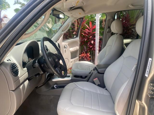 2003 Light Khaki Metallic /Dark Slate Gray Jeep Liberty Limited 1 OWNER LOW MILES 71,151 (1J4GK58KX3W) with an 3.7L V6 Engine engine, Automatic transmission, located at 4701 North Dixie Hwy, Pompano Beach, FL, 33064, (954) 422-2889, 26.240938, -80.123474 - OUR WEBPAGE FLORIDACARS1.COM HAS OVER 100 PHOTOS AND FREE CARFAX LINK 2003 JEEP LIBERTY LIMITED VIN: 1J4GK58KX3W598220 1 J 4 G K 5 8 K X 3 W 5 9 8 2 2 0 4 DOOR WAGON/SPORT UTILITY 3.7L V6 F GASOLINE REAR WHEEL DRIVE Top Features Alloy Wheels Leather Seats Tow Hitch Basic Features AM/FM Stereo Air Co - Photo#35