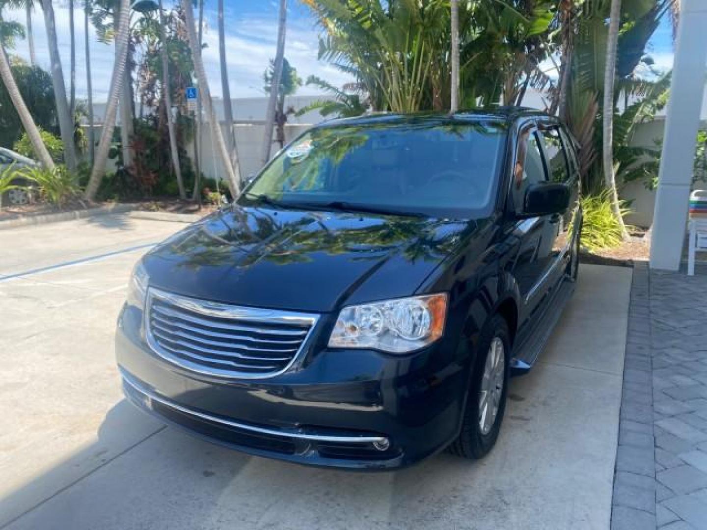 2014 Brilliant Black Crystal Pearlcoa /Dk Frost Beige/Med Beige Chrysler Town and Country Touring 1 OWNER LOW MILES 65,691 (2C4RC1BG1ER) with an 3.6L V6 Cylinder Engine engine, Automatic transmission, located at 4701 North Dixie Hwy, Pompano Beach, FL, 33064, (954) 422-2889, 26.240938, -80.123474 - OUR WEBPAGE FLORIDACARS1.COM HAS OVER 100 PHOTOS AND FREE CARFAX LINK 2014 CHRYSLER TOWN AND COUNTRY TOURING VIN: 2C4RC1BG1ER374547 2 C 4 R C 1 B G 1 E R 3 7 4 5 4 7 VAN 3.6L V6 F DOHC 24V GASOLINE FRONT WHEEL DRIVE Top Features Alloy Wheels Anniversary Edition Blind Spot Monitor Bluetooth Technolog - Photo#3
