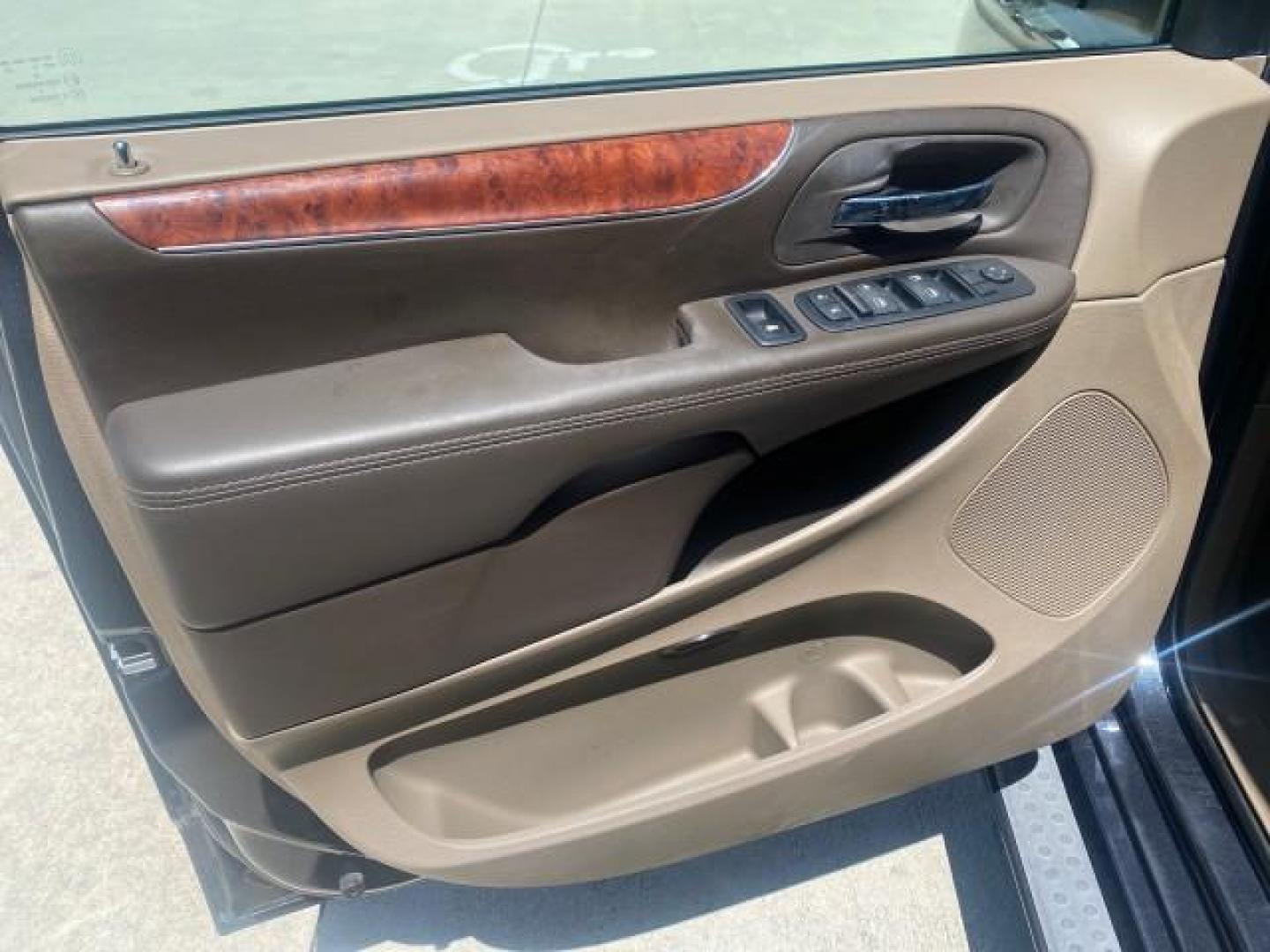 2014 Brilliant Black Crystal Pearlcoa /Dk Frost Beige/Med Beige Chrysler Town and Country Touring 1 OWNER LOW MILES 65,691 (2C4RC1BG1ER) with an 3.6L V6 Cylinder Engine engine, Automatic transmission, located at 4701 North Dixie Hwy, Pompano Beach, FL, 33064, (954) 422-2889, 26.240938, -80.123474 - OUR WEBPAGE FLORIDACARS1.COM HAS OVER 100 PHOTOS AND FREE CARFAX LINK 2014 CHRYSLER TOWN AND COUNTRY TOURING VIN: 2C4RC1BG1ER374547 2 C 4 R C 1 B G 1 E R 3 7 4 5 4 7 VAN 3.6L V6 F DOHC 24V GASOLINE FRONT WHEEL DRIVE Top Features Alloy Wheels Anniversary Edition Blind Spot Monitor Bluetooth Technolog - Photo#31