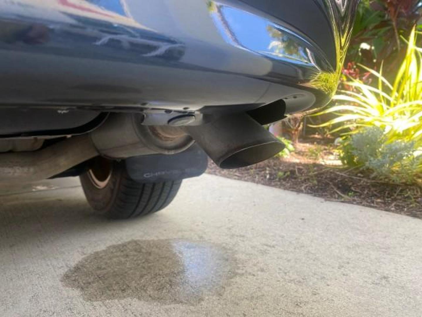2014 Brilliant Black Crystal Pearlcoa /Dk Frost Beige/Med Beige Chrysler Town and Country Touring 1 OWNER LOW MILES 65,691 (2C4RC1BG1ER) with an 3.6L V6 Cylinder Engine engine, Automatic transmission, located at 4701 North Dixie Hwy, Pompano Beach, FL, 33064, (954) 422-2889, 26.240938, -80.123474 - OUR WEBPAGE FLORIDACARS1.COM HAS OVER 100 PHOTOS AND FREE CARFAX LINK 2014 CHRYSLER TOWN AND COUNTRY TOURING VIN: 2C4RC1BG1ER374547 2 C 4 R C 1 B G 1 E R 3 7 4 5 4 7 VAN 3.6L V6 F DOHC 24V GASOLINE FRONT WHEEL DRIVE Top Features Alloy Wheels Anniversary Edition Blind Spot Monitor Bluetooth Technolog - Photo#94