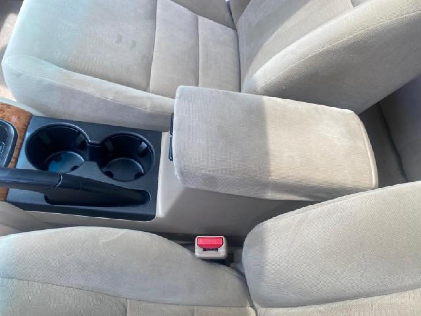 2004 Graphite Pearl /Ivory Honda Accord Sdn EX 1 OWNER LOW MILES 63,652 (1HGCM56614A) with an 2.4L DOHC MPFI 16-Valve i-VTEC I4 Engine engine, Automatic transmission, located at 4701 North Dixie Hwy, Pompano Beach, FL, 33064, (954) 422-2889, 26.240938, -80.123474 - OUR WEBPAGE FLORIDACARS1.COM HAS OVER 100 PHOTOS AND FREE CARFAX LINK 2004 HONDA ACCORD EX VIN: 1HGCM56614A033648 1 H G C M 5 6 6 1 4 A 0 3 3 6 4 8 SEDAN 4 DR 2.4L I4 F DOHC GASOLINE FRONT WHEEL DRIVE Top Features Alloy Wheels Cloth Seats Sunroof(s) Basic Features ABS Brakes AM/FM Stereo Air Conditi - Photo#53
