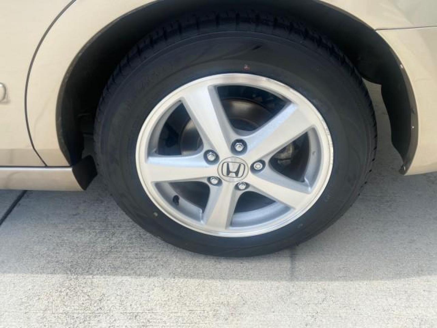 2004 Graphite Pearl /Ivory Honda Accord Sdn EX 1 OWNER LOW MILES 63,652 (1HGCM56614A) with an 2.4L DOHC MPFI 16-Valve i-VTEC I4 Engine engine, Automatic transmission, located at 4701 North Dixie Hwy, Pompano Beach, FL, 33064, (954) 422-2889, 26.240938, -80.123474 - OUR WEBPAGE FLORIDACARS1.COM HAS OVER 100 PHOTOS AND FREE CARFAX LINK 2004 HONDA ACCORD EX VIN: 1HGCM56614A033648 1 H G C M 5 6 6 1 4 A 0 3 3 6 4 8 SEDAN 4 DR 2.4L I4 F DOHC GASOLINE FRONT WHEEL DRIVE Top Features Alloy Wheels Cloth Seats Sunroof(s) Basic Features ABS Brakes AM/FM Stereo Air Conditi - Photo#75