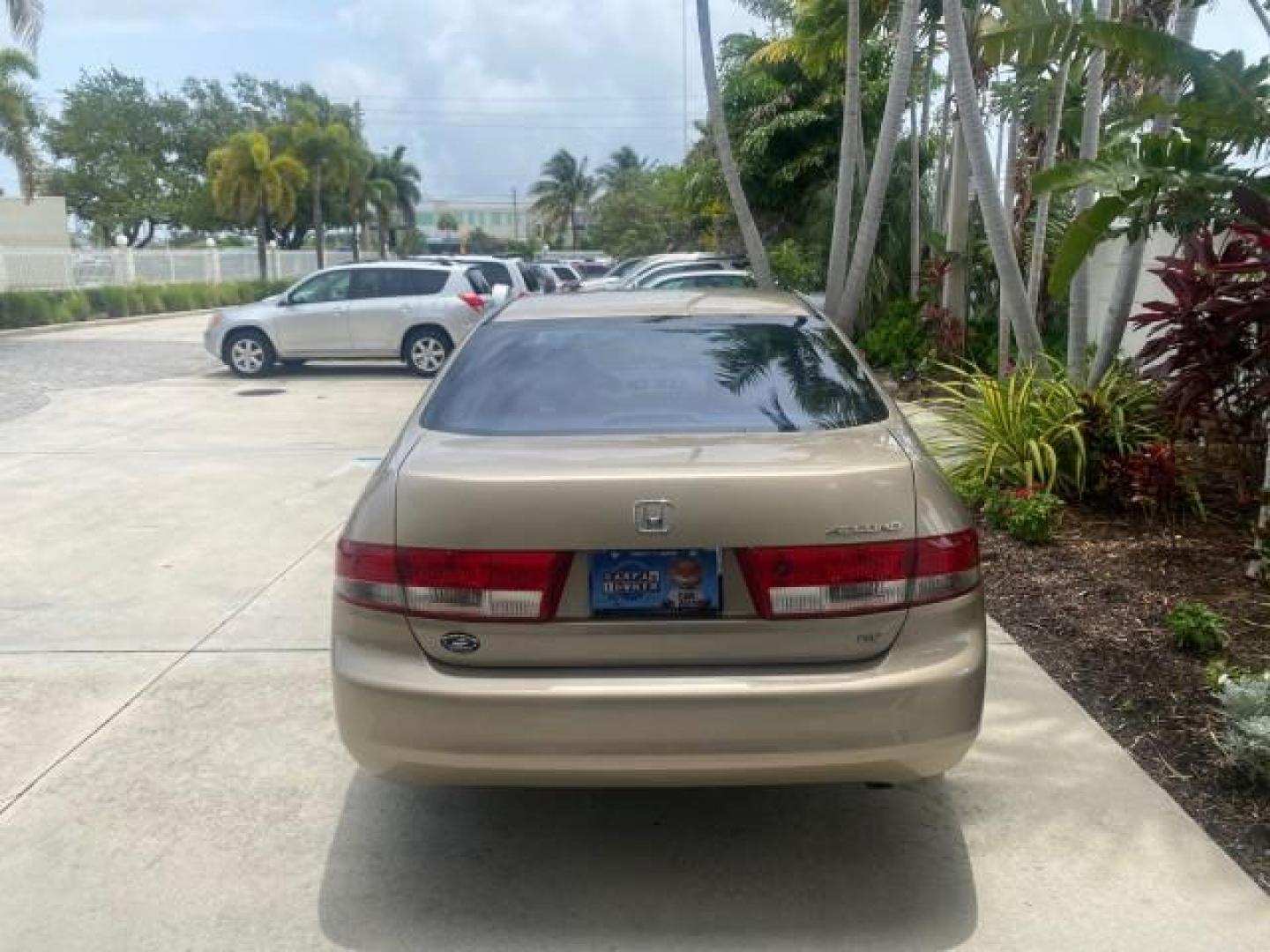 2004 Graphite Pearl /Ivory Honda Accord Sdn EX 1 OWNER LOW MILES 63,652 (1HGCM56614A) with an 2.4L DOHC MPFI 16-Valve i-VTEC I4 Engine engine, Automatic transmission, located at 4701 North Dixie Hwy, Pompano Beach, FL, 33064, (954) 422-2889, 26.240938, -80.123474 - OUR WEBPAGE FLORIDACARS1.COM HAS OVER 100 PHOTOS AND FREE CARFAX LINK 2004 HONDA ACCORD EX VIN: 1HGCM56614A033648 1 H G C M 5 6 6 1 4 A 0 3 3 6 4 8 SEDAN 4 DR 2.4L I4 F DOHC GASOLINE FRONT WHEEL DRIVE Top Features Alloy Wheels Cloth Seats Sunroof(s) Basic Features ABS Brakes AM/FM Stereo Air Conditi - Photo#80