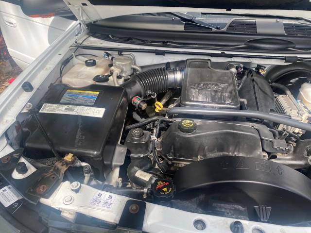 2002 Summit White /Medium Pewter Chevrolet TrailBlazer EXT LT NO ACCIDENTS LOW MILES 69,572 (1GNES16S826) with an 4.2L Vortec 4200 DOHC SFI 24-Valve I6 Engine engine, Automatic transmission, located at 4701 North Dixie Hwy, Pompano Beach, FL, 33064, (954) 422-2889, 26.240938, -80.123474 - OUR WEBPAGE FLORIDACARS1.COM HAS OVER 100 PHOTOS AND FREE CARFAX LINK 2002 CHEVROLET TRAILBLAZER EXT LT VIN: 1GNES16S826101602 1 G N E S 1 6 S 8 2 6 1 0 1 6 0 2 4 DOOR WAGON/SPORT UTILITY 4.2L I6 F DOHC GASOLINE REAR WHEEL DRIVE Top Features Alloy Wheels Leather Seats Running Boards Tow Hitch Basic - Photo#25