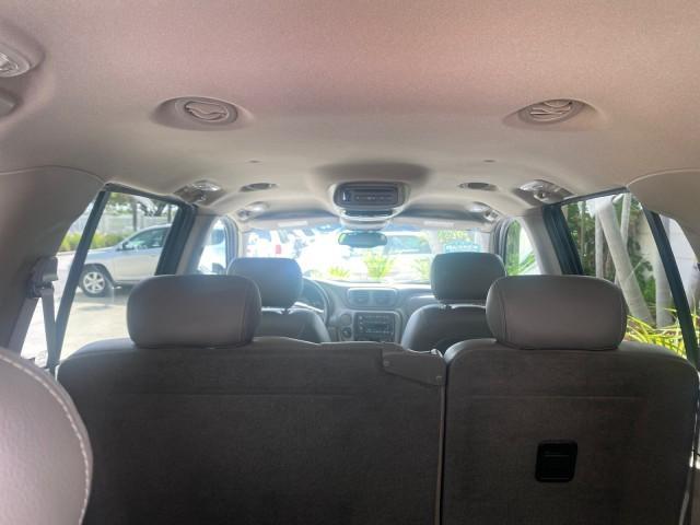 2002 Summit White /Medium Pewter Chevrolet TrailBlazer EXT LT NO ACCIDENTS LOW MILES 69,572 (1GNES16S826) with an 4.2L Vortec 4200 DOHC SFI 24-Valve I6 Engine engine, Automatic transmission, located at 4701 North Dixie Hwy, Pompano Beach, FL, 33064, (954) 422-2889, 26.240938, -80.123474 - OUR WEBPAGE FLORIDACARS1.COM HAS OVER 100 PHOTOS AND FREE CARFAX LINK 2002 CHEVROLET TRAILBLAZER EXT LT VIN: 1GNES16S826101602 1 G N E S 1 6 S 8 2 6 1 0 1 6 0 2 4 DOOR WAGON/SPORT UTILITY 4.2L I6 F DOHC GASOLINE REAR WHEEL DRIVE Top Features Alloy Wheels Leather Seats Running Boards Tow Hitch Basic - Photo#89