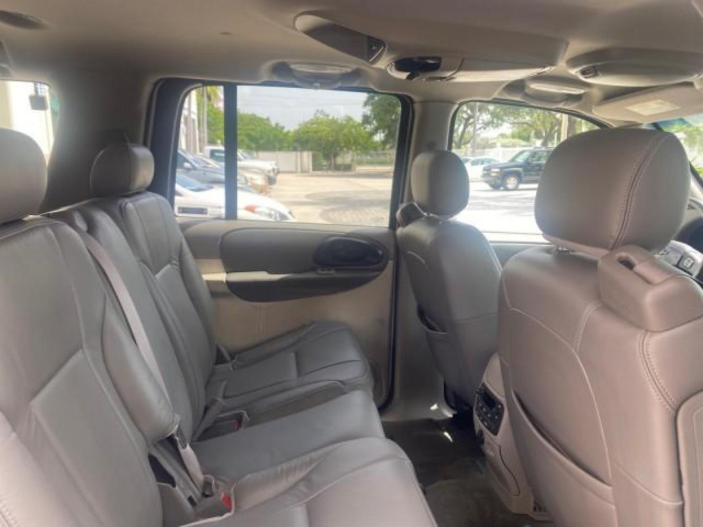 2002 Summit White /Medium Pewter Chevrolet TrailBlazer EXT LT NO ACCIDENTS (1GNES16S826) with an 4.2L Vortec 4200 DOHC SFI 24-Valve I6 Engine engine, Automatic transmission, located at 4701 North Dixie Hwy, Pompano Beach, FL, 33064, (954) 422-2889, 26.240938, -80.123474 - OUR WEBPAGE FLORIDACARS1.COM HAS OVER 100 PHOTOS AND FREE CARFAX LINK 2002 CHEVROLET TRAILBLAZER EXT LT VIN: 1GNES16S826101602 1 G N E S 1 6 S 8 2 6 1 0 1 6 0 2 4 DOOR WAGON/SPORT UTILITY 4.2L I6 F DOHC GASOLINE REAR WHEEL DRIVE Top Features Alloy Wheels Leather Seats Running Boards Tow Hitch Basic - Photo#98