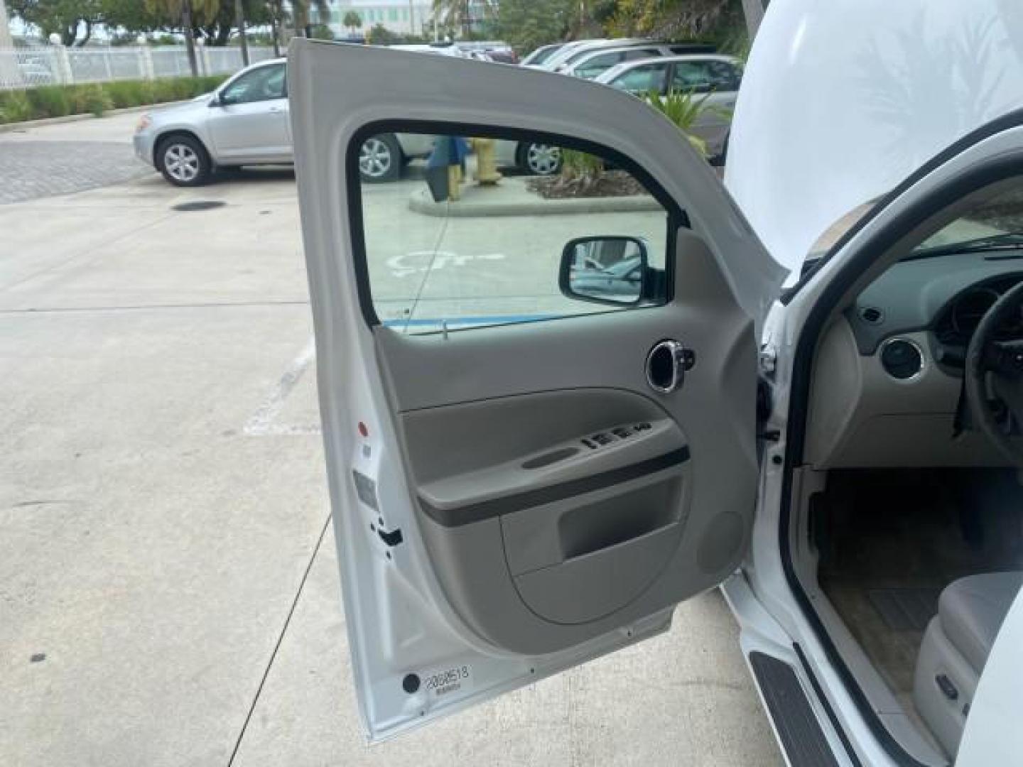 2011 Arctic Ice /Gray Chevrolet HHR LT w/2LT (3GNBACFU5BS) with an Ecotec 2.4L VVT DOHC 4-Cyl SFI E85 Engine engine, Automatic transmission, located at 4701 North Dixie Hwy, Pompano Beach, FL, 33064, (954) 422-2889, 26.240938, -80.123474 - OUR WEBPAGE FLORIDACARS1.COM HAS OVER 100 PHOTOS AND FREE CARFAX LINK 2011 CHEVROLET HHR LT VIN: 3GNBACFU5BS503687 3 G N B A C F U 5 B S 5 0 3 6 8 7 4 DOOR WAGON/SPORT UTILITY 2.4L I4 F DOHC 16V FLEX FUEL FRONT WHEEL DRIVE Highlighted Features Cloth Seats Air Conditioning AM/FM Stereo Power Mirrors - Photo#9