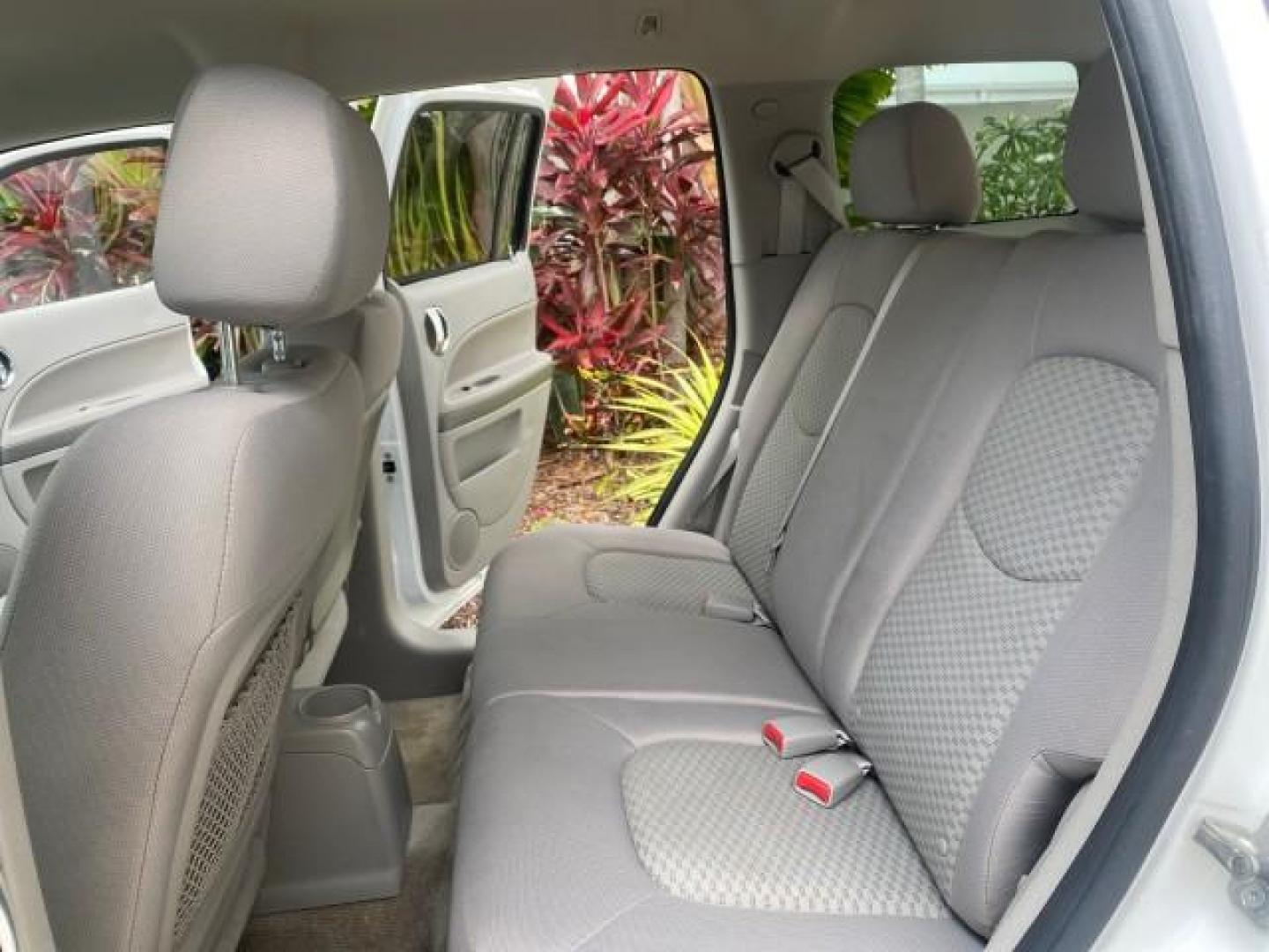 2011 Arctic Ice /Gray Chevrolet HHR LT w/2LT (3GNBACFU5BS) with an Ecotec 2.4L VVT DOHC 4-Cyl SFI E85 Engine engine, Automatic transmission, located at 4701 North Dixie Hwy, Pompano Beach, FL, 33064, (954) 422-2889, 26.240938, -80.123474 - OUR WEBPAGE FLORIDACARS1.COM HAS OVER 100 PHOTOS AND FREE CARFAX LINK 2011 CHEVROLET HHR LT VIN: 3GNBACFU5BS503687 3 G N B A C F U 5 B S 5 0 3 6 8 7 4 DOOR WAGON/SPORT UTILITY 2.4L I4 F DOHC 16V FLEX FUEL FRONT WHEEL DRIVE Highlighted Features Cloth Seats Air Conditioning AM/FM Stereo Power Mirrors - Photo#14