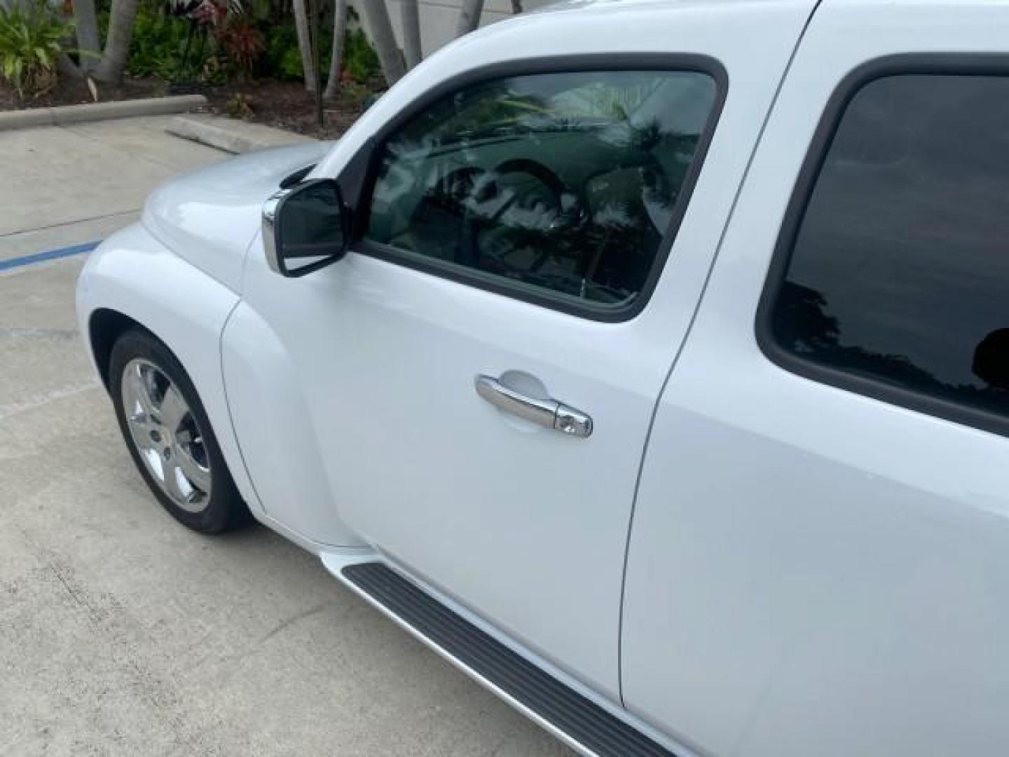2011 Arctic Ice /Gray Chevrolet HHR LT w/2LT (3GNBACFU5BS) with an Ecotec 2.4L VVT DOHC 4-Cyl SFI E85 Engine engine, Automatic transmission, located at 4701 North Dixie Hwy, Pompano Beach, FL, 33064, (954) 422-2889, 26.240938, -80.123474 - OUR WEBPAGE FLORIDACARS1.COM HAS OVER 100 PHOTOS AND FREE CARFAX LINK 2011 CHEVROLET HHR LT VIN: 3GNBACFU5BS503687 3 G N B A C F U 5 B S 5 0 3 6 8 7 4 DOOR WAGON/SPORT UTILITY 2.4L I4 F DOHC 16V FLEX FUEL FRONT WHEEL DRIVE Highlighted Features Cloth Seats Air Conditioning AM/FM Stereo Power Mirrors - Photo#27