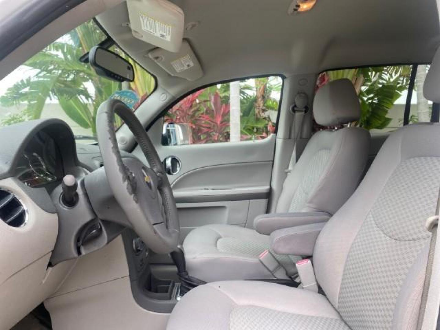 2011 Arctic Ice /Gray Chevrolet HHR LT w/2LT (3GNBACFU5BS) with an Ecotec 2.4L VVT DOHC 4-Cyl SFI E85 Engine engine, Automatic transmission, located at 4701 North Dixie Hwy, Pompano Beach, FL, 33064, (954) 422-2889, 26.240938, -80.123474 - OUR WEBPAGE FLORIDACARS1.COM HAS OVER 100 PHOTOS AND FREE CARFAX LINK 2011 CHEVROLET HHR LT VIN: 3GNBACFU5BS503687 3 G N B A C F U 5 B S 5 0 3 6 8 7 4 DOOR WAGON/SPORT UTILITY 2.4L I4 F DOHC 16V FLEX FUEL FRONT WHEEL DRIVE Highlighted Features Cloth Seats Air Conditioning AM/FM Stereo Power Mirrors - Photo#35