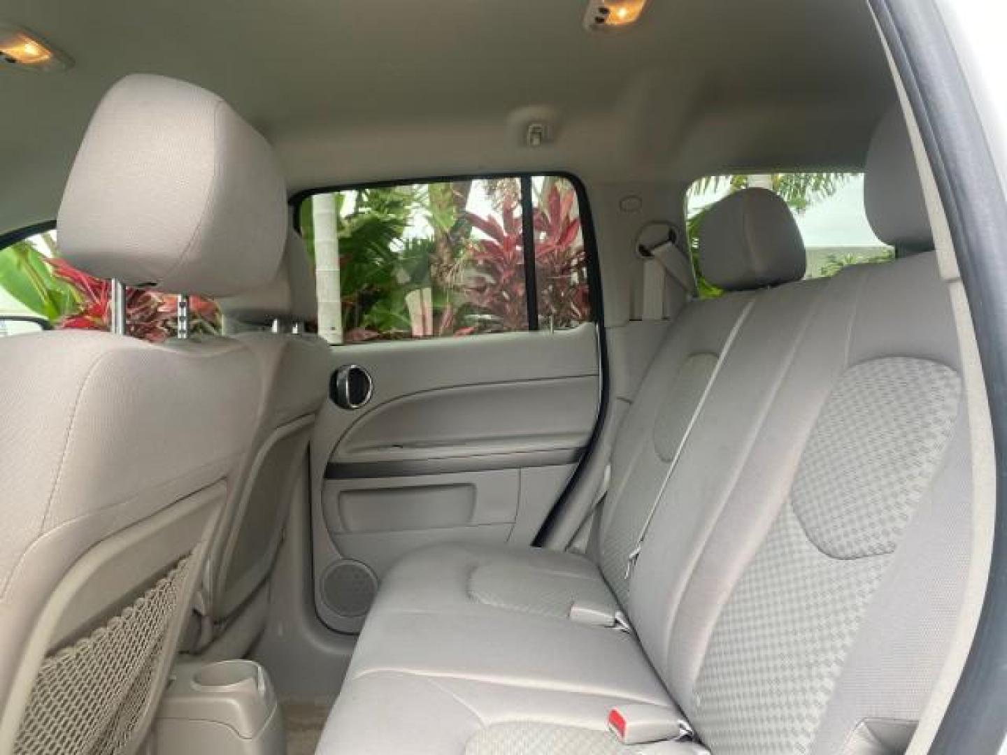 2011 Arctic Ice /Gray Chevrolet HHR LT w/2LT (3GNBACFU5BS) with an Ecotec 2.4L VVT DOHC 4-Cyl SFI E85 Engine engine, Automatic transmission, located at 4701 North Dixie Hwy, Pompano Beach, FL, 33064, (954) 422-2889, 26.240938, -80.123474 - OUR WEBPAGE FLORIDACARS1.COM HAS OVER 100 PHOTOS AND FREE CARFAX LINK 2011 CHEVROLET HHR LT VIN: 3GNBACFU5BS503687 3 G N B A C F U 5 B S 5 0 3 6 8 7 4 DOOR WAGON/SPORT UTILITY 2.4L I4 F DOHC 16V FLEX FUEL FRONT WHEEL DRIVE Highlighted Features Cloth Seats Air Conditioning AM/FM Stereo Power Mirrors - Photo#59