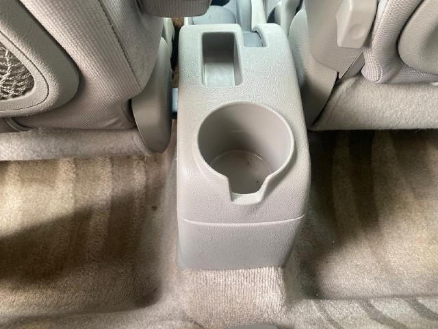 2011 Arctic Ice /Gray Chevrolet HHR LT w/2LT (3GNBACFU5BS) with an Ecotec 2.4L VVT DOHC 4-Cyl SFI E85 Engine engine, Automatic transmission, located at 4701 North Dixie Hwy, Pompano Beach, FL, 33064, (954) 422-2889, 26.240938, -80.123474 - OUR WEBPAGE FLORIDACARS1.COM HAS OVER 100 PHOTOS AND FREE CARFAX LINK 2011 CHEVROLET HHR LT VIN: 3GNBACFU5BS503687 3 G N B A C F U 5 B S 5 0 3 6 8 7 4 DOOR WAGON/SPORT UTILITY 2.4L I4 F DOHC 16V FLEX FUEL FRONT WHEEL DRIVE Highlighted Features Cloth Seats Air Conditioning AM/FM Stereo Power Mirrors - Photo#63