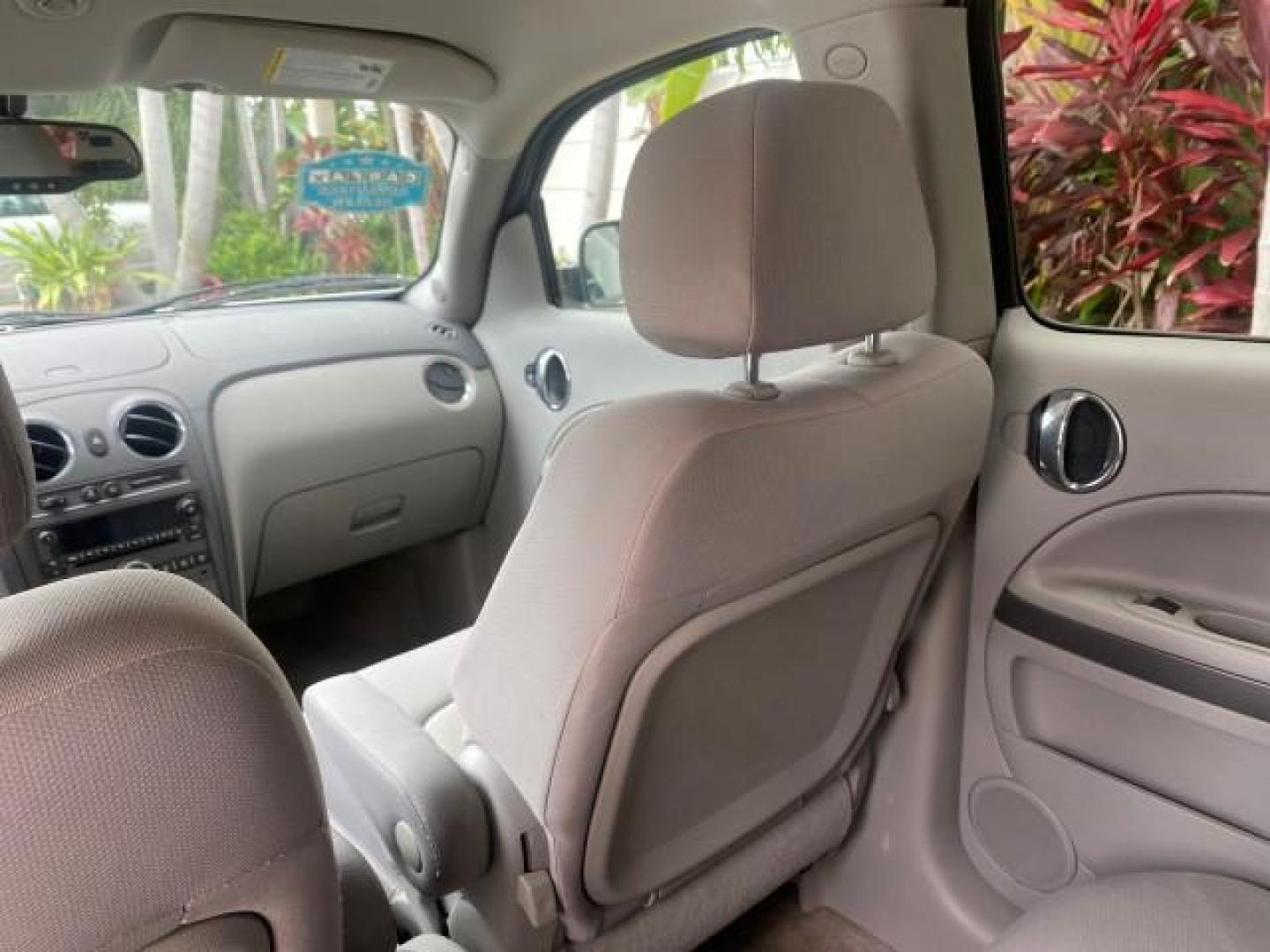 2011 Arctic Ice /Gray Chevrolet HHR LT w/2LT (3GNBACFU5BS) with an Ecotec 2.4L VVT DOHC 4-Cyl SFI E85 Engine engine, Automatic transmission, located at 4701 North Dixie Hwy, Pompano Beach, FL, 33064, (954) 422-2889, 26.240938, -80.123474 - OUR WEBPAGE FLORIDACARS1.COM HAS OVER 100 PHOTOS AND FREE CARFAX LINK 2011 CHEVROLET HHR LT VIN: 3GNBACFU5BS503687 3 G N B A C F U 5 B S 5 0 3 6 8 7 4 DOOR WAGON/SPORT UTILITY 2.4L I4 F DOHC 16V FLEX FUEL FRONT WHEEL DRIVE Highlighted Features Cloth Seats Air Conditioning AM/FM Stereo Power Mirrors - Photo#66
