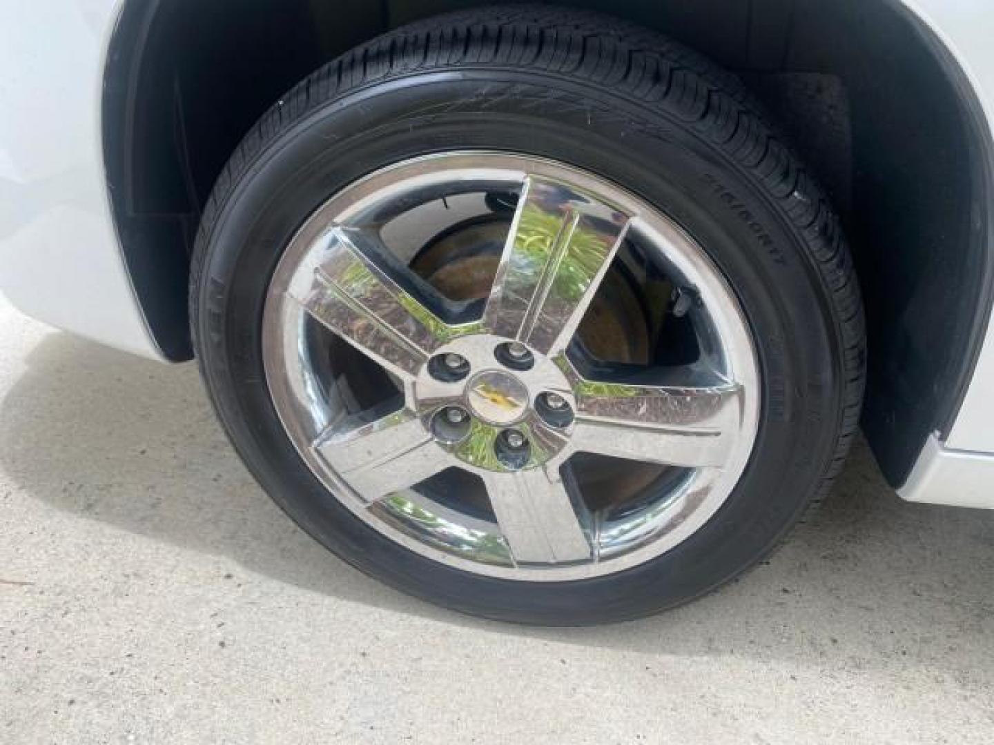 2011 Arctic Ice /Gray Chevrolet HHR LT w/2LT (3GNBACFU5BS) with an Ecotec 2.4L VVT DOHC 4-Cyl SFI E85 Engine engine, Automatic transmission, located at 4701 North Dixie Hwy, Pompano Beach, FL, 33064, (954) 422-2889, 26.240938, -80.123474 - OUR WEBPAGE FLORIDACARS1.COM HAS OVER 100 PHOTOS AND FREE CARFAX LINK 2011 CHEVROLET HHR LT VIN: 3GNBACFU5BS503687 3 G N B A C F U 5 B S 5 0 3 6 8 7 4 DOOR WAGON/SPORT UTILITY 2.4L I4 F DOHC 16V FLEX FUEL FRONT WHEEL DRIVE Highlighted Features Cloth Seats Air Conditioning AM/FM Stereo Power Mirrors - Photo#81