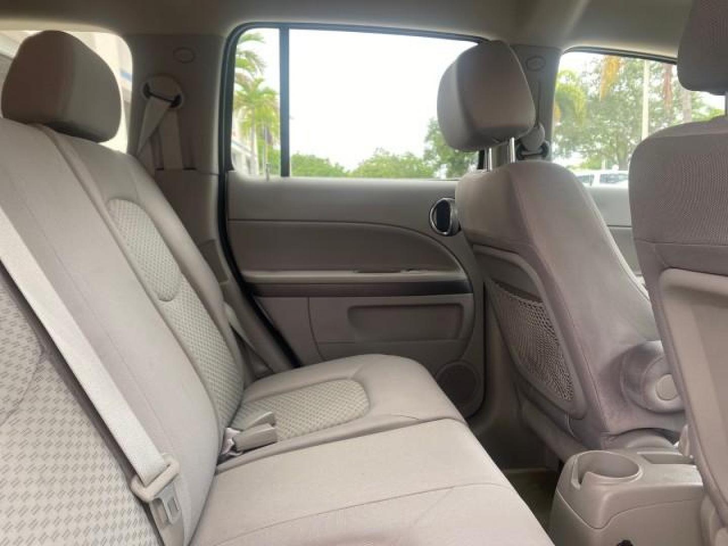 2011 Arctic Ice /Gray Chevrolet HHR LT w/2LT (3GNBACFU5BS) with an Ecotec 2.4L VVT DOHC 4-Cyl SFI E85 Engine engine, Automatic transmission, located at 4701 North Dixie Hwy, Pompano Beach, FL, 33064, (954) 422-2889, 26.240938, -80.123474 - OUR WEBPAGE FLORIDACARS1.COM HAS OVER 100 PHOTOS AND FREE CARFAX LINK 2011 CHEVROLET HHR LT VIN: 3GNBACFU5BS503687 3 G N B A C F U 5 B S 5 0 3 6 8 7 4 DOOR WAGON/SPORT UTILITY 2.4L I4 F DOHC 16V FLEX FUEL FRONT WHEEL DRIVE Highlighted Features Cloth Seats Air Conditioning AM/FM Stereo Power Mirrors - Photo#88