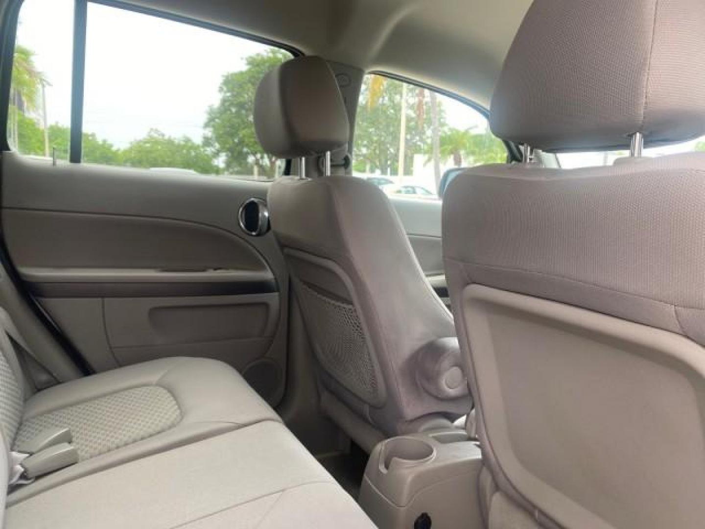 2011 Arctic Ice /Gray Chevrolet HHR LT w/2LT (3GNBACFU5BS) with an Ecotec 2.4L VVT DOHC 4-Cyl SFI E85 Engine engine, Automatic transmission, located at 4701 North Dixie Hwy, Pompano Beach, FL, 33064, (954) 422-2889, 26.240938, -80.123474 - OUR WEBPAGE FLORIDACARS1.COM HAS OVER 100 PHOTOS AND FREE CARFAX LINK 2011 CHEVROLET HHR LT VIN: 3GNBACFU5BS503687 3 G N B A C F U 5 B S 5 0 3 6 8 7 4 DOOR WAGON/SPORT UTILITY 2.4L I4 F DOHC 16V FLEX FUEL FRONT WHEEL DRIVE Highlighted Features Cloth Seats Air Conditioning AM/FM Stereo Power Mirrors - Photo#89