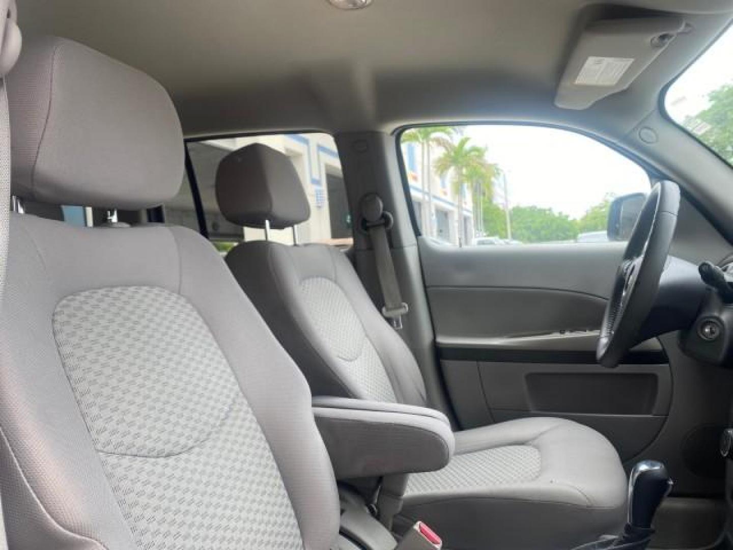 2011 Arctic Ice /Gray Chevrolet HHR LT w/2LT (3GNBACFU5BS) with an Ecotec 2.4L VVT DOHC 4-Cyl SFI E85 Engine engine, Automatic transmission, located at 4701 North Dixie Hwy, Pompano Beach, FL, 33064, (954) 422-2889, 26.240938, -80.123474 - OUR WEBPAGE FLORIDACARS1.COM HAS OVER 100 PHOTOS AND FREE CARFAX LINK 2011 CHEVROLET HHR LT VIN: 3GNBACFU5BS503687 3 G N B A C F U 5 B S 5 0 3 6 8 7 4 DOOR WAGON/SPORT UTILITY 2.4L I4 F DOHC 16V FLEX FUEL FRONT WHEEL DRIVE Highlighted Features Cloth Seats Air Conditioning AM/FM Stereo Power Mirrors - Photo#96
