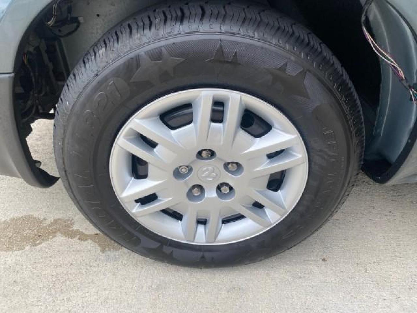 2007 Magnesium Pearl /Medium Slate Gray Dodge Caravan SE 1 OWNER LOW MILES 57,531 (1D4GP25B07B) with an 2.4L DOHC SMPI 16-Valve 4-Cyl Engine engine, Automatic transmission, located at 4701 North Dixie Hwy, Pompano Beach, FL, 33064, (954) 422-2889, 26.240938, -80.123474 - OUR WEBPAGE FLORIDACARS1.COM HAS OVER 100 PHOTOS AND FREE CARFAX LINK 2007 DODGE CARAVAN SE VIN: 1D4GP25B07B182994 1 D 4 G P 2 5 B 0 7 B 1 8 2 9 9 4 VAN 2.4L I4 F DOHC GASOLINE FRONT WHEEL DRIVE Top Features Cloth Seats Third Row Seat Basic Features AM/FM Stereo Air Conditioning Automatic Transmissi - Photo#19