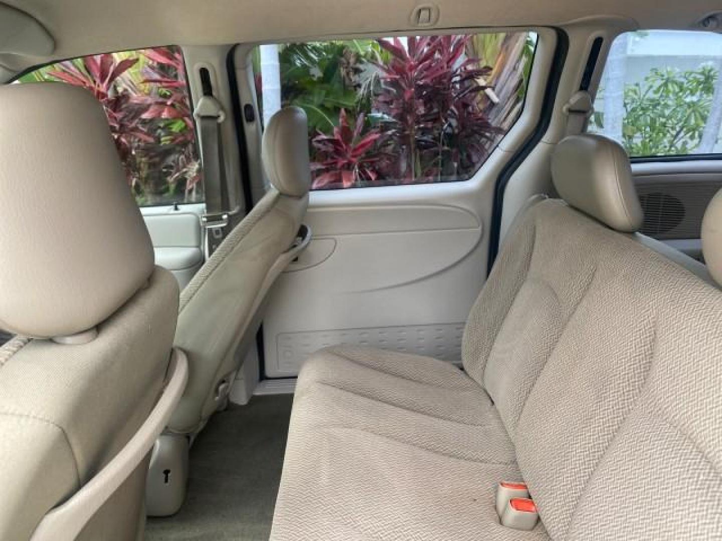 2007 Magnesium Pearl /Medium Slate Gray Dodge Caravan SE 1 OWNER LOW MILES 57,531 (1D4GP25B07B) with an 2.4L DOHC SMPI 16-Valve 4-Cyl Engine engine, Automatic transmission, located at 4701 North Dixie Hwy, Pompano Beach, FL, 33064, (954) 422-2889, 26.240938, -80.123474 - OUR WEBPAGE FLORIDACARS1.COM HAS OVER 100 PHOTOS AND FREE CARFAX LINK 2007 DODGE CARAVAN SE VIN: 1D4GP25B07B182994 1 D 4 G P 2 5 B 0 7 B 1 8 2 9 9 4 VAN 2.4L I4 F DOHC GASOLINE FRONT WHEEL DRIVE Top Features Cloth Seats Third Row Seat Basic Features AM/FM Stereo Air Conditioning Automatic Transmissi - Photo#64