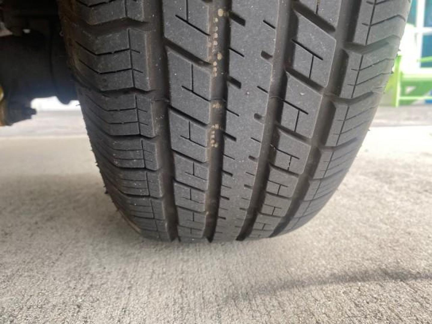 2007 Magnesium Pearl /Medium Slate Gray Dodge Caravan SE 1 OWNER LOW MILES 57,531 (1D4GP25B07B) with an 2.4L DOHC SMPI 16-Valve 4-Cyl Engine engine, Automatic transmission, located at 4701 North Dixie Hwy, Pompano Beach, FL, 33064, (954) 422-2889, 26.240938, -80.123474 - OUR WEBPAGE FLORIDACARS1.COM HAS OVER 100 PHOTOS AND FREE CARFAX LINK 2007 DODGE CARAVAN SE VIN: 1D4GP25B07B182994 1 D 4 G P 2 5 B 0 7 B 1 8 2 9 9 4 VAN 2.4L I4 F DOHC GASOLINE FRONT WHEEL DRIVE Top Features Cloth Seats Third Row Seat Basic Features AM/FM Stereo Air Conditioning Automatic Transmissi - Photo#72