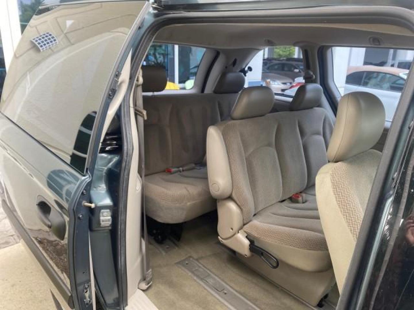 2007 Magnesium Pearl /Medium Slate Gray Dodge Caravan SE 1 OWNER LOW MILES 57,531 (1D4GP25B07B) with an 2.4L DOHC SMPI 16-Valve 4-Cyl Engine engine, Automatic transmission, located at 4701 North Dixie Hwy, Pompano Beach, FL, 33064, (954) 422-2889, 26.240938, -80.123474 - OUR WEBPAGE FLORIDACARS1.COM HAS OVER 100 PHOTOS AND FREE CARFAX LINK 2007 DODGE CARAVAN SE VIN: 1D4GP25B07B182994 1 D 4 G P 2 5 B 0 7 B 1 8 2 9 9 4 VAN 2.4L I4 F DOHC GASOLINE FRONT WHEEL DRIVE Top Features Cloth Seats Third Row Seat Basic Features AM/FM Stereo Air Conditioning Automatic Transmissi - Photo#89