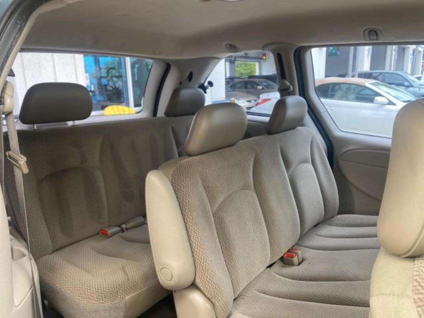 2007 Magnesium Pearl /Medium Slate Gray Dodge Caravan SE 1 OWNER LOW MILES 57,531 (1D4GP25B07B) with an 2.4L DOHC SMPI 16-Valve 4-Cyl Engine engine, Automatic transmission, located at 4701 North Dixie Hwy, Pompano Beach, FL, 33064, (954) 422-2889, 26.240938, -80.123474 - OUR WEBPAGE FLORIDACARS1.COM HAS OVER 100 PHOTOS AND FREE CARFAX LINK 2007 DODGE CARAVAN SE VIN: 1D4GP25B07B182994 1 D 4 G P 2 5 B 0 7 B 1 8 2 9 9 4 VAN 2.4L I4 F DOHC GASOLINE FRONT WHEEL DRIVE Top Features Cloth Seats Third Row Seat Basic Features AM/FM Stereo Air Conditioning Automatic Transmissi - Photo#91