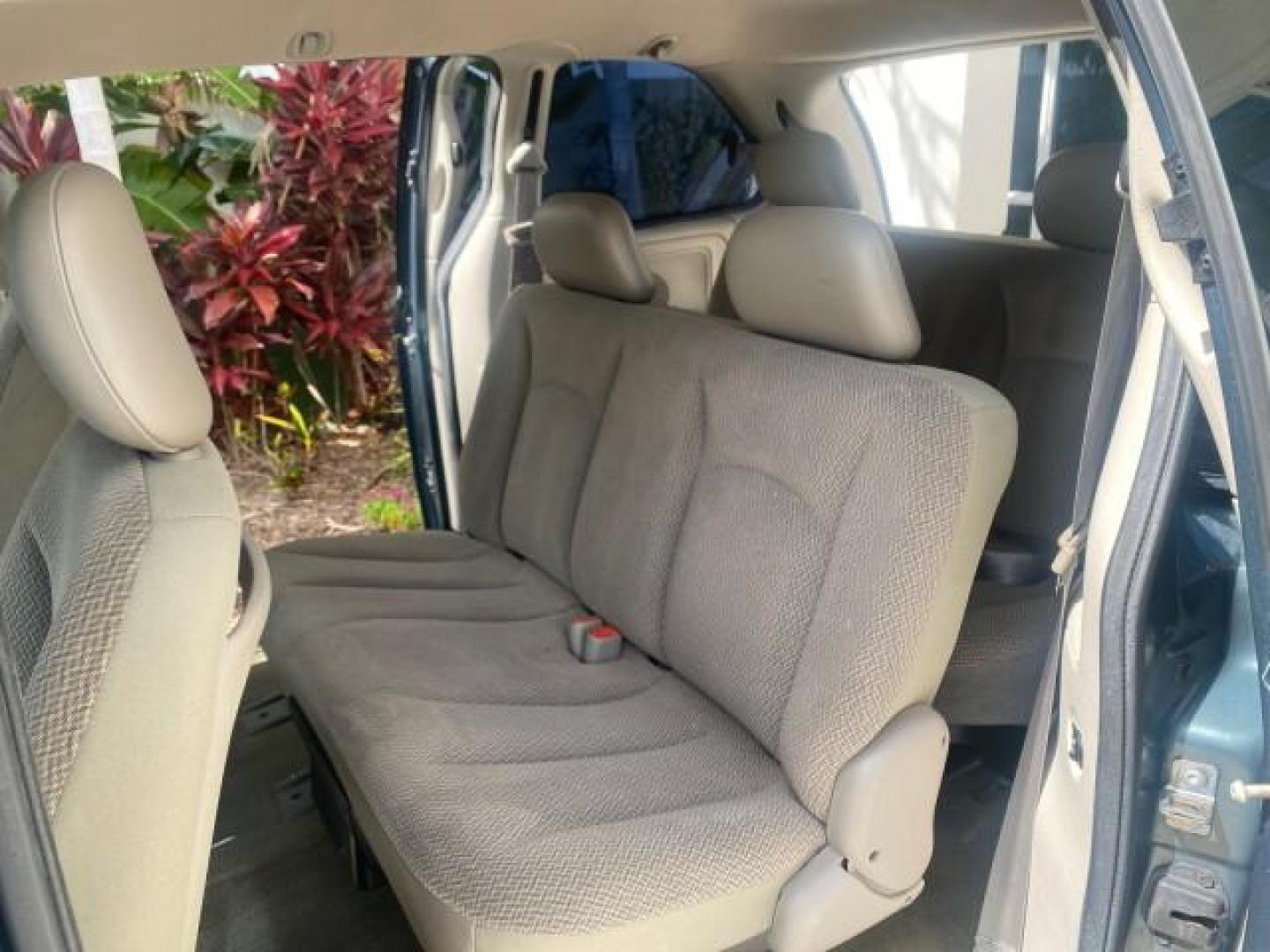 2007 Magnesium Pearl /Medium Slate Gray Dodge Caravan SE 1 OWNER LOW MILES 57,531 (1D4GP25B07B) with an 2.4L DOHC SMPI 16-Valve 4-Cyl Engine engine, Automatic transmission, located at 4701 North Dixie Hwy, Pompano Beach, FL, 33064, (954) 422-2889, 26.240938, -80.123474 - OUR WEBPAGE FLORIDACARS1.COM HAS OVER 100 PHOTOS AND FREE CARFAX LINK 2007 DODGE CARAVAN SE VIN: 1D4GP25B07B182994 1 D 4 G P 2 5 B 0 7 B 1 8 2 9 9 4 VAN 2.4L I4 F DOHC GASOLINE FRONT WHEEL DRIVE Top Features Cloth Seats Third Row Seat Basic Features AM/FM Stereo Air Conditioning Automatic Transmissi - Photo#14