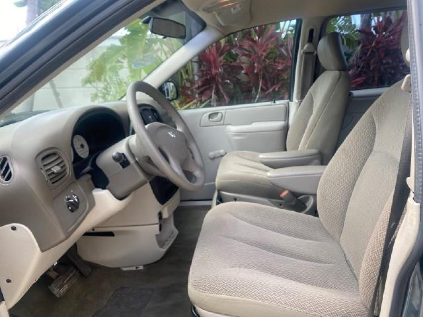 2007 Magnesium Pearl /Medium Slate Gray Dodge Caravan SE 1 OWNER LOW MILES 57,531 (1D4GP25B07B) with an 2.4L DOHC SMPI 16-Valve 4-Cyl Engine engine, Automatic transmission, located at 4701 North Dixie Hwy, Pompano Beach, FL, 33064, (954) 422-2889, 26.240938, -80.123474 - OUR WEBPAGE FLORIDACARS1.COM HAS OVER 100 PHOTOS AND FREE CARFAX LINK 2007 DODGE CARAVAN SE VIN: 1D4GP25B07B182994 1 D 4 G P 2 5 B 0 7 B 1 8 2 9 9 4 VAN 2.4L I4 F DOHC GASOLINE FRONT WHEEL DRIVE Top Features Cloth Seats Third Row Seat Basic Features AM/FM Stereo Air Conditioning Automatic Transmissi - Photo#34
