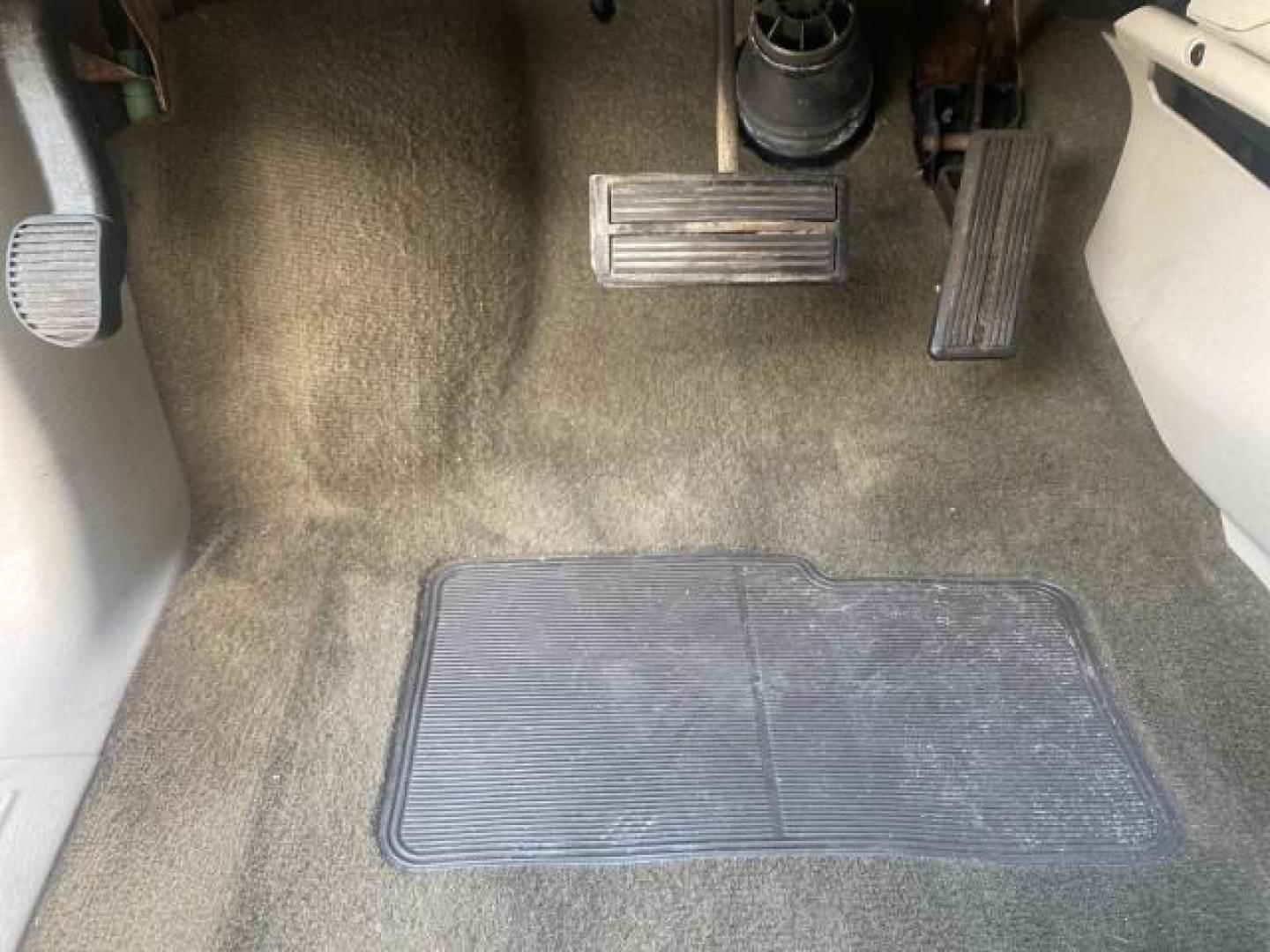 2007 Magnesium Pearl /Medium Slate Gray Dodge Caravan SE 1 OWNER LOW MILES 57,531 (1D4GP25B07B) with an 2.4L DOHC SMPI 16-Valve 4-Cyl Engine engine, Automatic transmission, located at 4701 North Dixie Hwy, Pompano Beach, FL, 33064, (954) 422-2889, 26.240938, -80.123474 - OUR WEBPAGE FLORIDACARS1.COM HAS OVER 100 PHOTOS AND FREE CARFAX LINK 2007 DODGE CARAVAN SE VIN: 1D4GP25B07B182994 1 D 4 G P 2 5 B 0 7 B 1 8 2 9 9 4 VAN 2.4L I4 F DOHC GASOLINE FRONT WHEEL DRIVE Top Features Cloth Seats Third Row Seat Basic Features AM/FM Stereo Air Conditioning Automatic Transmissi - Photo#41