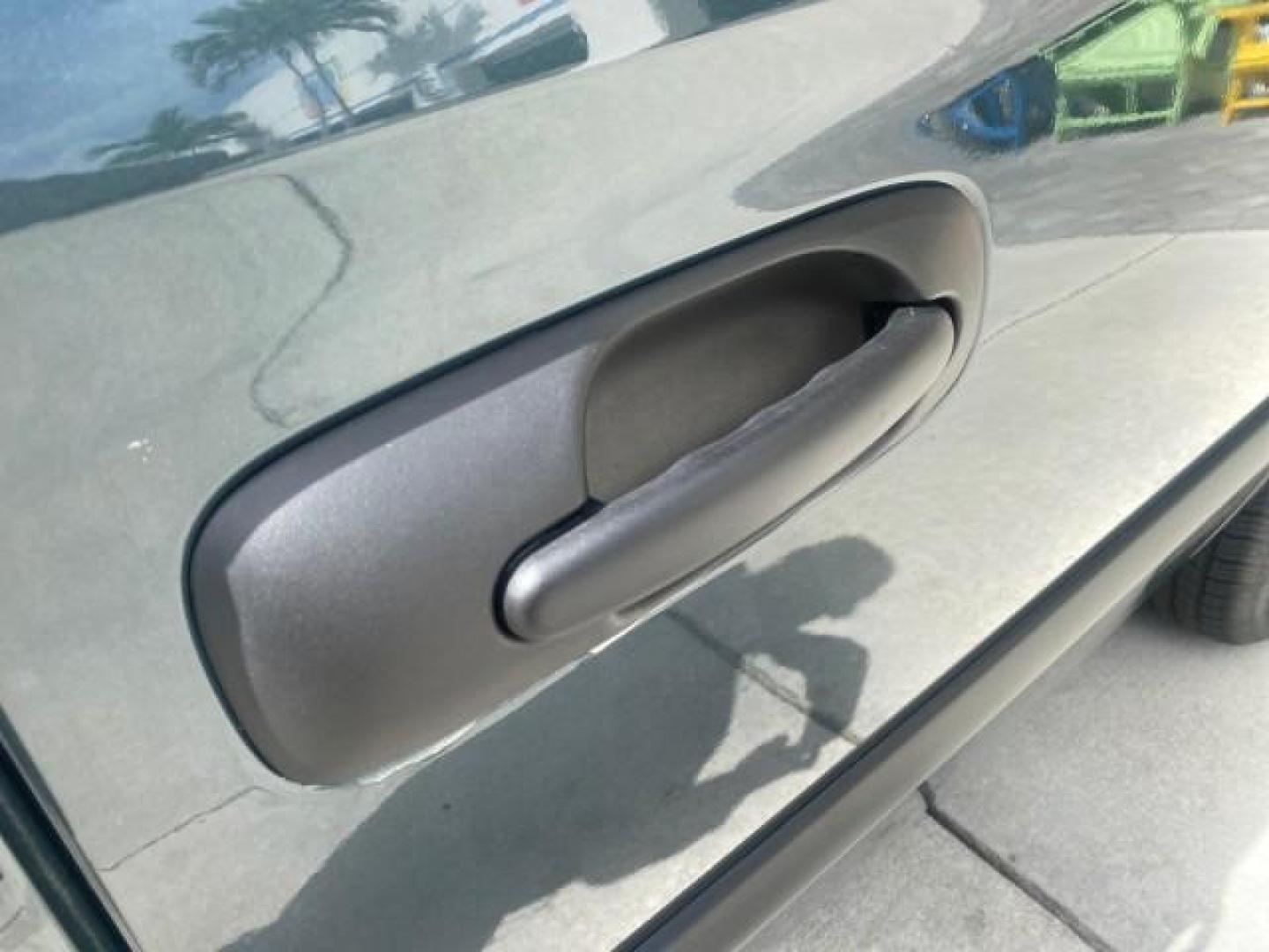 2007 Magnesium Pearl /Medium Slate Gray Dodge Caravan SE 1 OWNER LOW MILES 57,531 (1D4GP25B07B) with an 2.4L DOHC SMPI 16-Valve 4-Cyl Engine engine, Automatic transmission, located at 4701 North Dixie Hwy, Pompano Beach, FL, 33064, (954) 422-2889, 26.240938, -80.123474 - OUR WEBPAGE FLORIDACARS1.COM HAS OVER 100 PHOTOS AND FREE CARFAX LINK 2007 DODGE CARAVAN SE VIN: 1D4GP25B07B182994 1 D 4 G P 2 5 B 0 7 B 1 8 2 9 9 4 VAN 2.4L I4 F DOHC GASOLINE FRONT WHEEL DRIVE Top Features Cloth Seats Third Row Seat Basic Features AM/FM Stereo Air Conditioning Automatic Transmissi - Photo#56