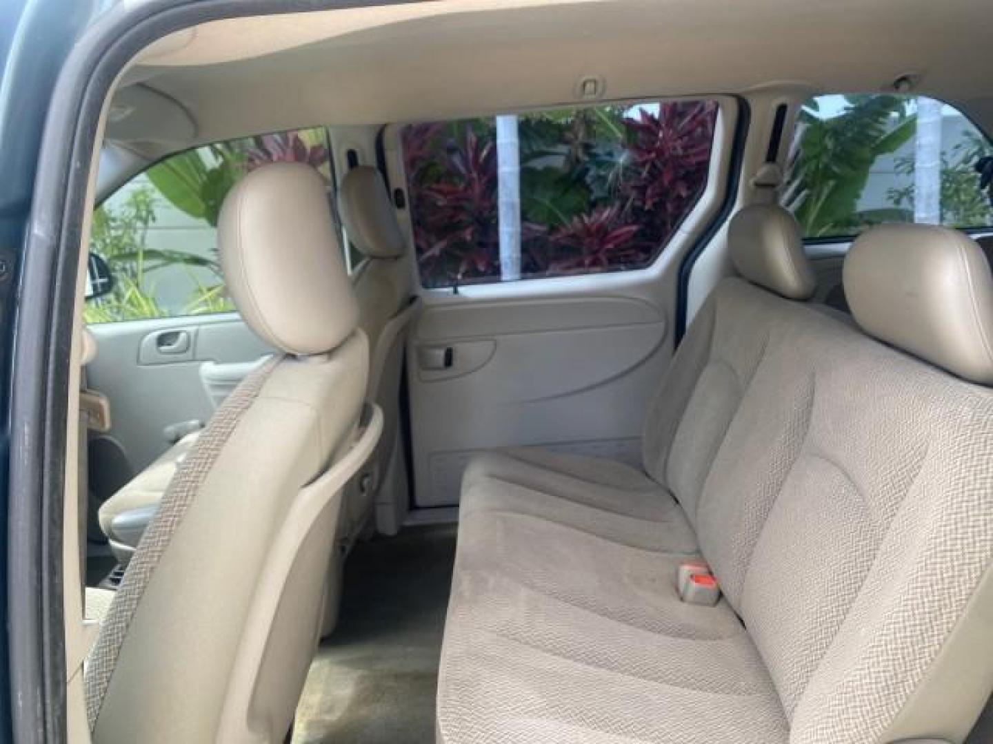 2007 Magnesium Pearl /Medium Slate Gray Dodge Caravan SE 1 OWNER LOW MILES 57,531 (1D4GP25B07B) with an 2.4L DOHC SMPI 16-Valve 4-Cyl Engine engine, Automatic transmission, located at 4701 North Dixie Hwy, Pompano Beach, FL, 33064, (954) 422-2889, 26.240938, -80.123474 - OUR WEBPAGE FLORIDACARS1.COM HAS OVER 100 PHOTOS AND FREE CARFAX LINK 2007 DODGE CARAVAN SE VIN: 1D4GP25B07B182994 1 D 4 G P 2 5 B 0 7 B 1 8 2 9 9 4 VAN 2.4L I4 F DOHC GASOLINE FRONT WHEEL DRIVE Top Features Cloth Seats Third Row Seat Basic Features AM/FM Stereo Air Conditioning Automatic Transmissi - Photo#59