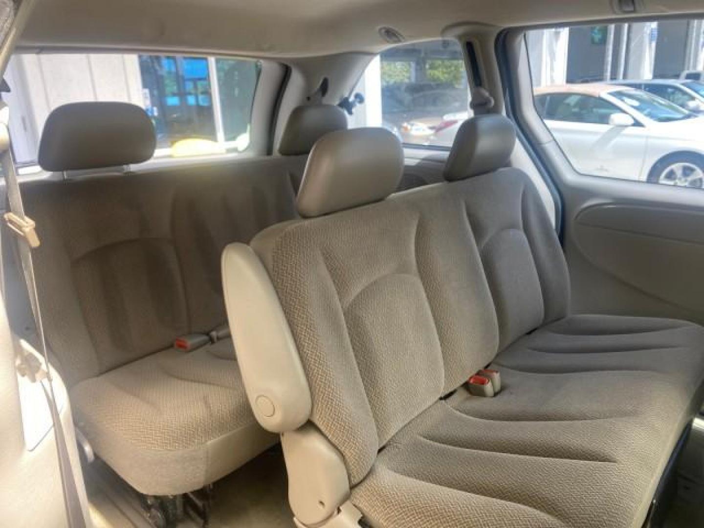 2007 Magnesium Pearl /Medium Slate Gray Dodge Caravan SE 1 OWNER LOW MILES 57,531 (1D4GP25B07B) with an 2.4L DOHC SMPI 16-Valve 4-Cyl Engine engine, Automatic transmission, located at 4701 North Dixie Hwy, Pompano Beach, FL, 33064, (954) 422-2889, 26.240938, -80.123474 - OUR WEBPAGE FLORIDACARS1.COM HAS OVER 100 PHOTOS AND FREE CARFAX LINK 2007 DODGE CARAVAN SE VIN: 1D4GP25B07B182994 1 D 4 G P 2 5 B 0 7 B 1 8 2 9 9 4 VAN 2.4L I4 F DOHC GASOLINE FRONT WHEEL DRIVE Top Features Cloth Seats Third Row Seat Basic Features AM/FM Stereo Air Conditioning Automatic Transmissi - Photo#84