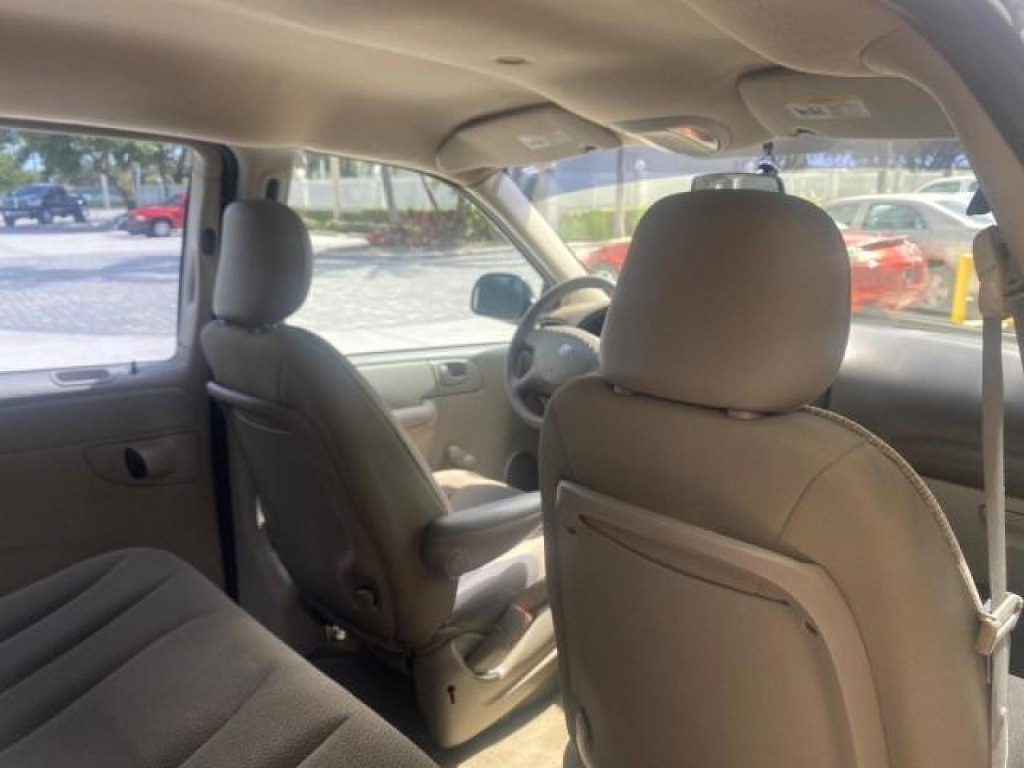 2007 Magnesium Pearl /Medium Slate Gray Dodge Caravan SE 1 OWNER LOW MILES 57,531 (1D4GP25B07B) with an 2.4L DOHC SMPI 16-Valve 4-Cyl Engine engine, Automatic transmission, located at 4701 North Dixie Hwy, Pompano Beach, FL, 33064, (954) 422-2889, 26.240938, -80.123474 - OUR WEBPAGE FLORIDACARS1.COM HAS OVER 100 PHOTOS AND FREE CARFAX LINK 2007 DODGE CARAVAN SE VIN: 1D4GP25B07B182994 1 D 4 G P 2 5 B 0 7 B 1 8 2 9 9 4 VAN 2.4L I4 F DOHC GASOLINE FRONT WHEEL DRIVE Top Features Cloth Seats Third Row Seat Basic Features AM/FM Stereo Air Conditioning Automatic Transmissi - Photo#86
