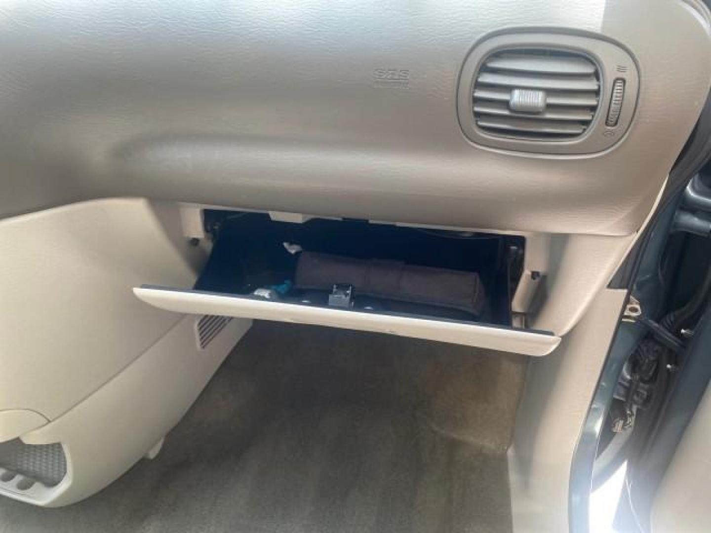 2007 Magnesium Pearl /Medium Slate Gray Dodge Caravan SE 1 OWNER LOW MILES 57,531 (1D4GP25B07B) with an 2.4L DOHC SMPI 16-Valve 4-Cyl Engine engine, Automatic transmission, located at 4701 North Dixie Hwy, Pompano Beach, FL, 33064, (954) 422-2889, 26.240938, -80.123474 - OUR WEBPAGE FLORIDACARS1.COM HAS OVER 100 PHOTOS AND FREE CARFAX LINK 2007 DODGE CARAVAN SE VIN: 1D4GP25B07B182994 1 D 4 G P 2 5 B 0 7 B 1 8 2 9 9 4 VAN 2.4L I4 F DOHC GASOLINE FRONT WHEEL DRIVE Top Features Cloth Seats Third Row Seat Basic Features AM/FM Stereo Air Conditioning Automatic Transmissi - Photo#98