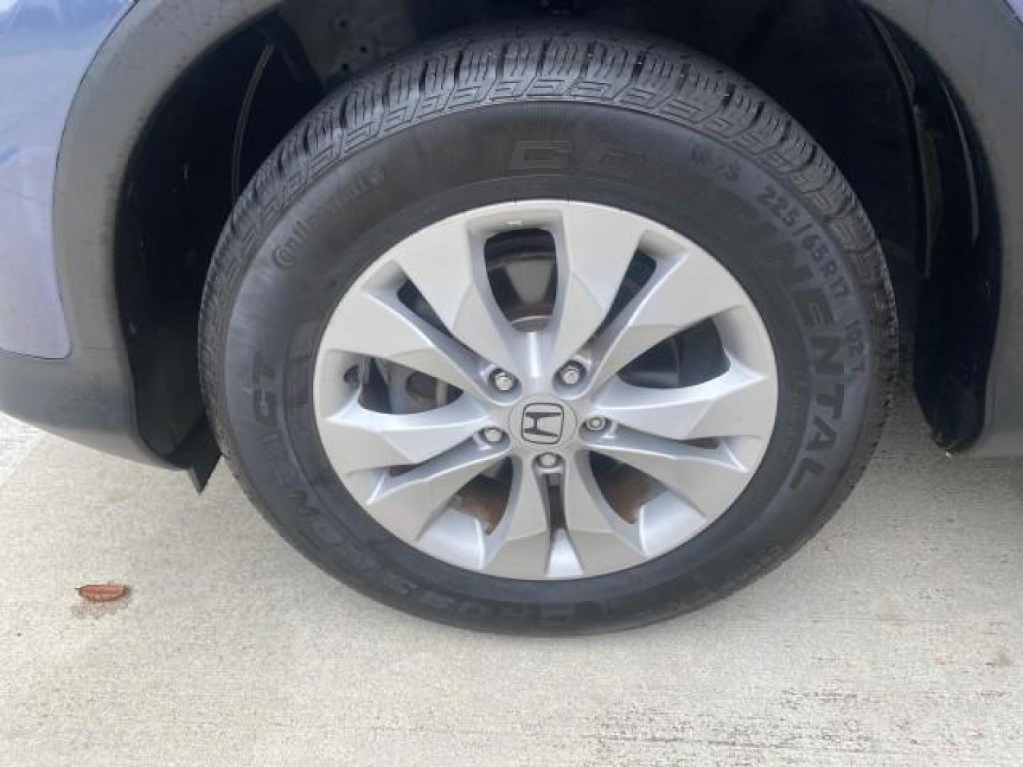 2014 Twilight Blue Metallic /Gray Honda CR-V EX-L LOW MILES 27,328 1 OWNER (2HKRM3H72EH) with an 2.4L I-4 16-Valve DOHC i-VTEC Engine engine, Automatic transmission, located at 4701 North Dixie Hwy, Pompano Beach, FL, 33064, (954) 422-2889, 26.240938, -80.123474 - OUR WEBPAGE FLORIDACARS1.COM HAS OVER 100 PHOTOS AND FREE CARFAX LINK 2014 HONDA CR-V EX-L VIN: 2HKRM3H72EH534254 2 H K R M 3 H 7 2 E H 5 3 4 2 5 4 4 DOOR WAGON/SPORT UTILITY 2.4L I4 F DOHC 16V GASOLINE FRONT WHEEL DRIVE Top Features Alloy Wheels Bluetooth Technology Front Seat Heaters Leather Seats - Photo#19