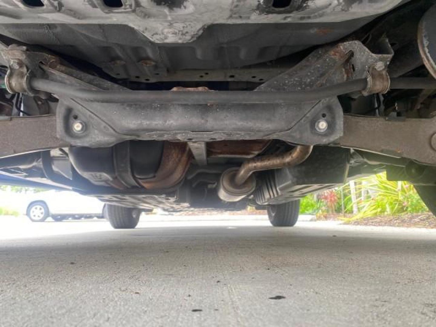 2014 Twilight Blue Metallic /Gray Honda CR-V EX-L LOW MILES 27,328 1 OWNER (2HKRM3H72EH) with an 2.4L I-4 16-Valve DOHC i-VTEC Engine engine, Automatic transmission, located at 4701 North Dixie Hwy, Pompano Beach, FL, 33064, (954) 422-2889, 26.240938, -80.123474 - OUR WEBPAGE FLORIDACARS1.COM HAS OVER 100 PHOTOS AND FREE CARFAX LINK 2014 HONDA CR-V EX-L VIN: 2HKRM3H72EH534254 2 H K R M 3 H 7 2 E H 5 3 4 2 5 4 4 DOOR WAGON/SPORT UTILITY 2.4L I4 F DOHC 16V GASOLINE FRONT WHEEL DRIVE Top Features Alloy Wheels Bluetooth Technology Front Seat Heaters Leather Seats - Photo#22