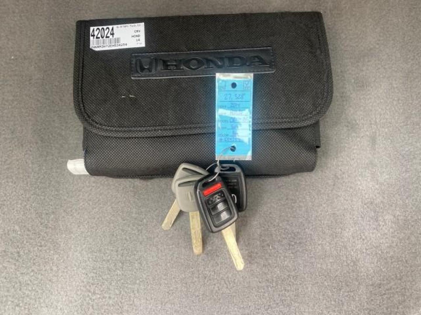 2014 Twilight Blue Metallic /Gray Honda CR-V EX-L LOW MILES 27,328 1 OWNER (2HKRM3H72EH) with an 2.4L I-4 16-Valve DOHC i-VTEC Engine engine, Automatic transmission, located at 4701 North Dixie Hwy, Pompano Beach, FL, 33064, (954) 422-2889, 26.240938, -80.123474 - OUR WEBPAGE FLORIDACARS1.COM HAS OVER 100 PHOTOS AND FREE CARFAX LINK 2014 HONDA CR-V EX-L VIN: 2HKRM3H72EH534254 2 H K R M 3 H 7 2 E H 5 3 4 2 5 4 4 DOOR WAGON/SPORT UTILITY 2.4L I4 F DOHC 16V GASOLINE FRONT WHEEL DRIVE Top Features Alloy Wheels Bluetooth Technology Front Seat Heaters Leather Seats - Photo#23