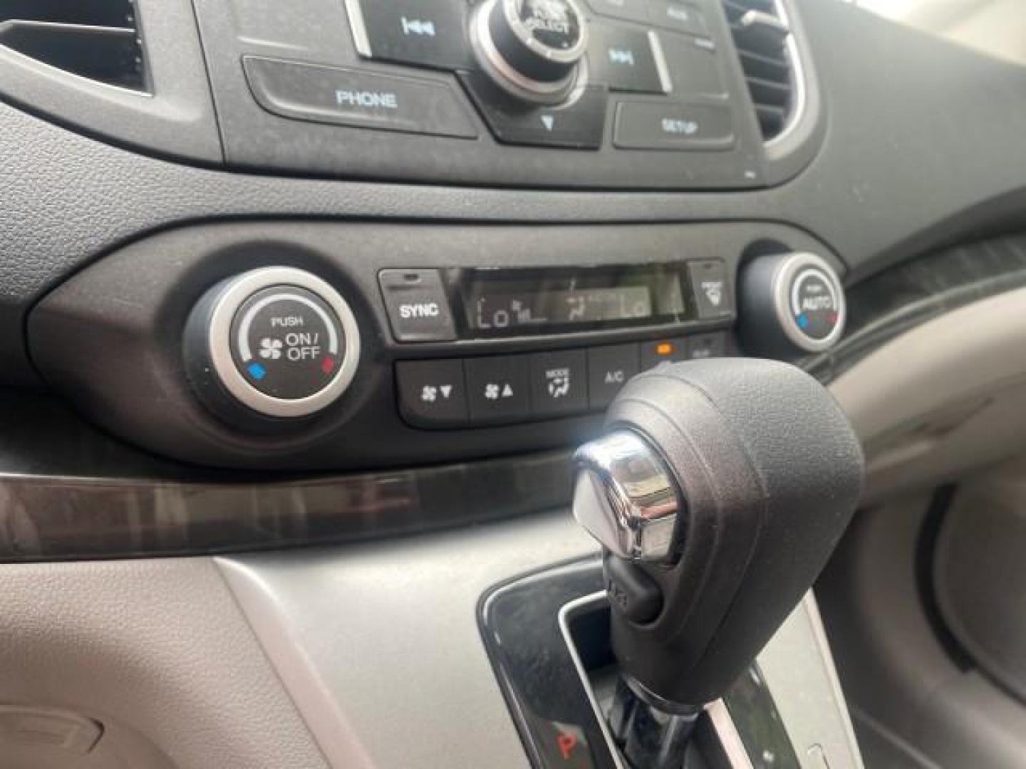 2014 Twilight Blue Metallic /Gray Honda CR-V EX-L LOW MILES 27,328 1 OWNER (2HKRM3H72EH) with an 2.4L I-4 16-Valve DOHC i-VTEC Engine engine, Automatic transmission, located at 4701 North Dixie Hwy, Pompano Beach, FL, 33064, (954) 422-2889, 26.240938, -80.123474 - OUR WEBPAGE FLORIDACARS1.COM HAS OVER 100 PHOTOS AND FREE CARFAX LINK 2014 HONDA CR-V EX-L VIN: 2HKRM3H72EH534254 2 H K R M 3 H 7 2 E H 5 3 4 2 5 4 4 DOOR WAGON/SPORT UTILITY 2.4L I4 F DOHC 16V GASOLINE FRONT WHEEL DRIVE Top Features Alloy Wheels Bluetooth Technology Front Seat Heaters Leather Seats - Photo#49