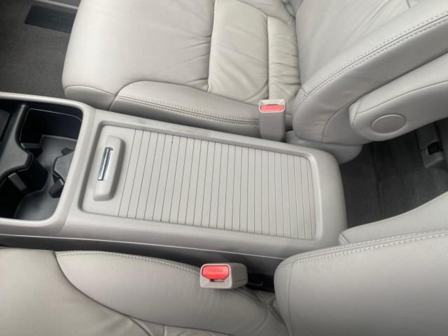 2014 Twilight Blue Metallic /Gray Honda CR-V EX-L LOW MILES 27,328 1 OWNER (2HKRM3H72EH) with an 2.4L I-4 16-Valve DOHC i-VTEC Engine engine, Automatic transmission, located at 4701 North Dixie Hwy, Pompano Beach, FL, 33064, (954) 422-2889, 26.240938, -80.123474 - OUR WEBPAGE FLORIDACARS1.COM HAS OVER 100 PHOTOS AND FREE CARFAX LINK 2014 HONDA CR-V EX-L VIN: 2HKRM3H72EH534254 2 H K R M 3 H 7 2 E H 5 3 4 2 5 4 4 DOOR WAGON/SPORT UTILITY 2.4L I4 F DOHC 16V GASOLINE FRONT WHEEL DRIVE Top Features Alloy Wheels Bluetooth Technology Front Seat Heaters Leather Seats - Photo#52
