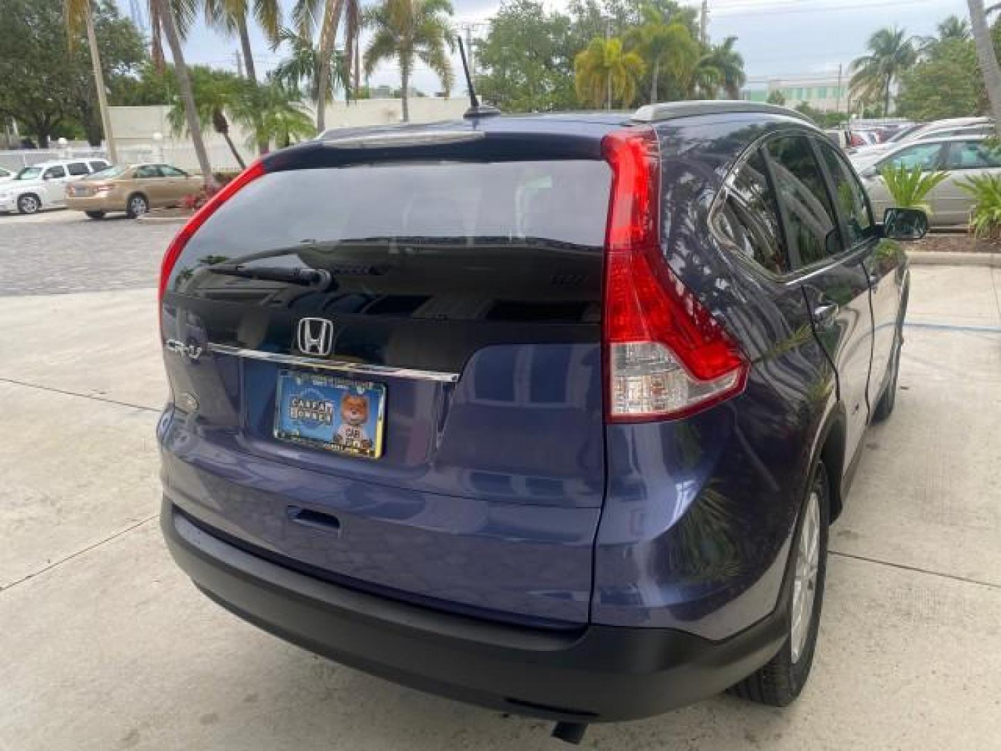 2014 Twilight Blue Metallic /Gray Honda CR-V EX-L LOW MILES 27,328 1 OWNER (2HKRM3H72EH) with an 2.4L I-4 16-Valve DOHC i-VTEC Engine engine, Automatic transmission, located at 4701 North Dixie Hwy, Pompano Beach, FL, 33064, (954) 422-2889, 26.240938, -80.123474 - OUR WEBPAGE FLORIDACARS1.COM HAS OVER 100 PHOTOS AND FREE CARFAX LINK 2014 HONDA CR-V EX-L VIN: 2HKRM3H72EH534254 2 H K R M 3 H 7 2 E H 5 3 4 2 5 4 4 DOOR WAGON/SPORT UTILITY 2.4L I4 F DOHC 16V GASOLINE FRONT WHEEL DRIVE Top Features Alloy Wheels Bluetooth Technology Front Seat Heaters Leather Seats - Photo#82