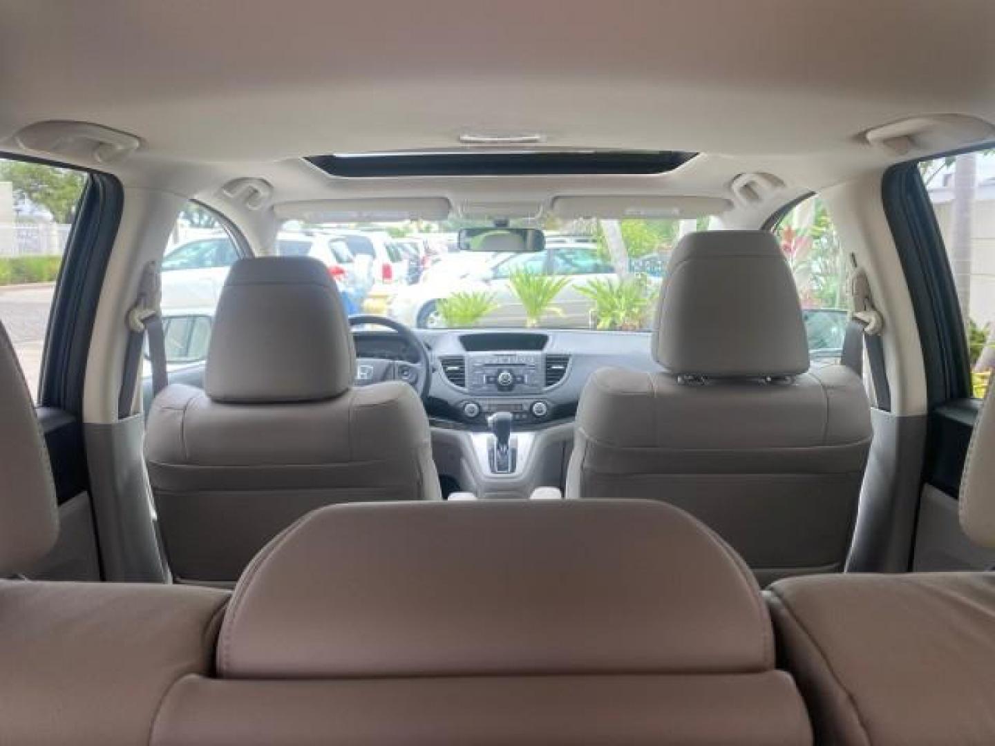 2014 Twilight Blue Metallic /Gray Honda CR-V EX-L LOW MILES 27,328 1 OWNER (2HKRM3H72EH) with an 2.4L I-4 16-Valve DOHC i-VTEC Engine engine, Automatic transmission, located at 4701 North Dixie Hwy, Pompano Beach, FL, 33064, (954) 422-2889, 26.240938, -80.123474 - OUR WEBPAGE FLORIDACARS1.COM HAS OVER 100 PHOTOS AND FREE CARFAX LINK 2014 HONDA CR-V EX-L VIN: 2HKRM3H72EH534254 2 H K R M 3 H 7 2 E H 5 3 4 2 5 4 4 DOOR WAGON/SPORT UTILITY 2.4L I4 F DOHC 16V GASOLINE FRONT WHEEL DRIVE Top Features Alloy Wheels Bluetooth Technology Front Seat Heaters Leather Seats - Photo#90