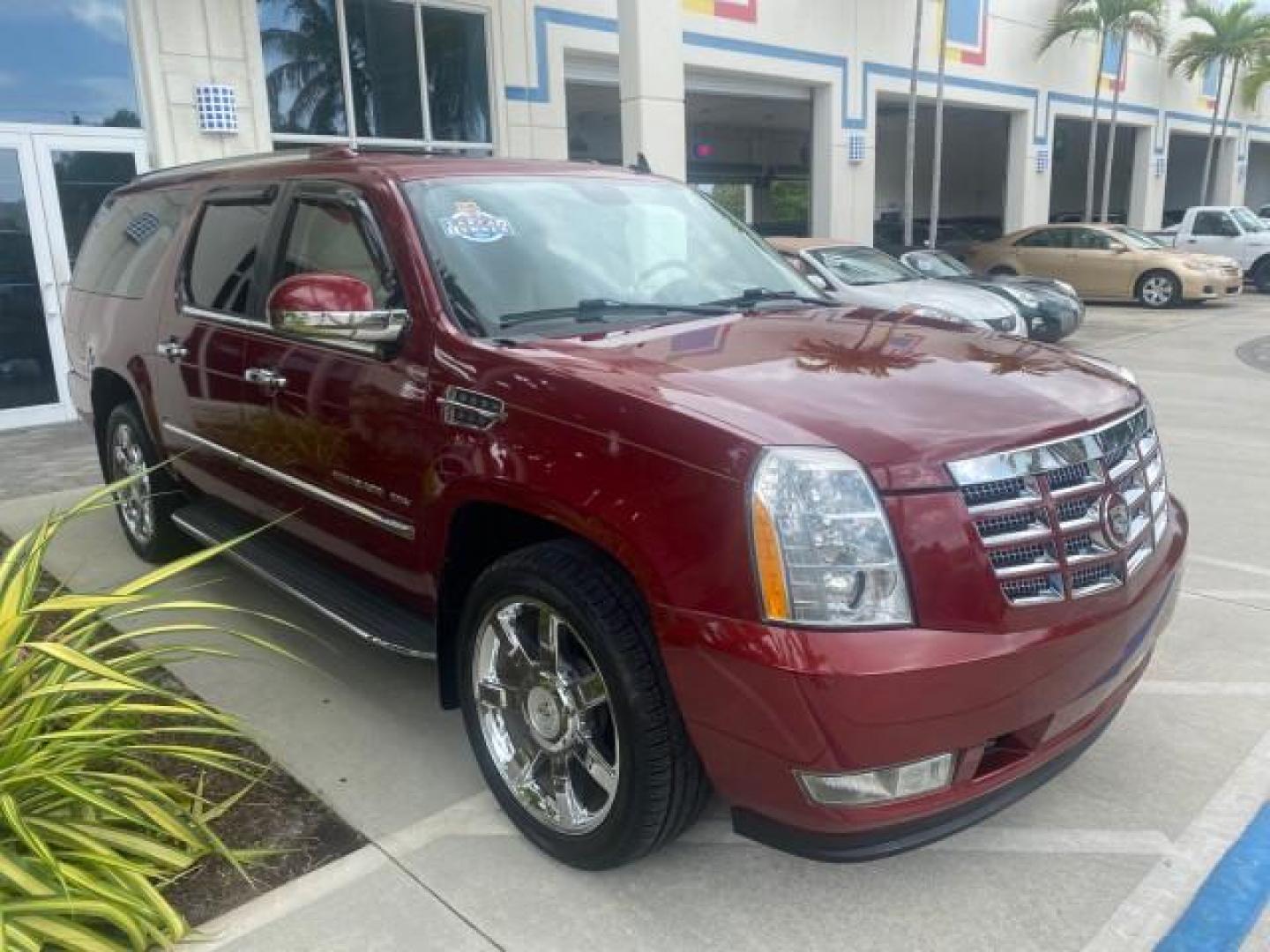 2011 Infrared Tintcoat /Cashmere/Cocoa Cadillac Escalade ESV Luxury LOW MILES 33,518 1 OWNER (1GYS3HEF2BR) with an 6.2L Vortec 1000 VVT V8 SFI Active Fuel Management Engine engine, Automatic transmission, located at 4701 North Dixie Hwy, Pompano Beach, FL, 33064, (954) 422-2889, 26.240938, -80.123474 - OUR WEBPAGE FLORIDACARS1.COM HAS OVER 100 PHOTOS AND FREE CARFAX LINK 2011 CADILLAC ESCALADE ESV LUXURY VIN: 1GYS3HEF2BR243684 1 G Y S 3 H E F 2 B R 2 4 3 6 8 4 4 DOOR WAGON/SPORT UTILITY 6.2L V8 F OHV 16V FLEX FUEL REAR WHEEL DRIVE Top Features 20 Inch Plus Wheels A/C Seat(s) Alloy Wheels BOSE Soun - Photo#24