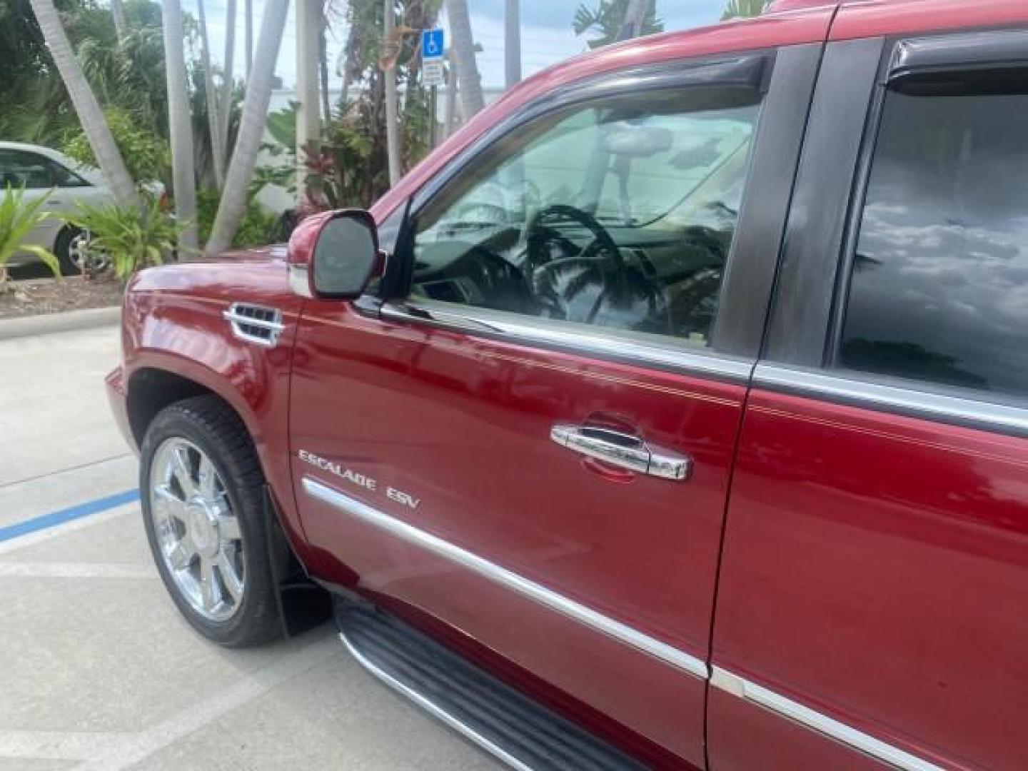 2011 Infrared Tintcoat /Cashmere/Cocoa Cadillac Escalade ESV Luxury LOW MILES 33,518 1 OWNER (1GYS3HEF2BR) with an 6.2L Vortec 1000 VVT V8 SFI Active Fuel Management Engine engine, Automatic transmission, located at 4701 North Dixie Hwy, Pompano Beach, FL, 33064, (954) 422-2889, 26.240938, -80.123474 - OUR WEBPAGE FLORIDACARS1.COM HAS OVER 100 PHOTOS AND FREE CARFAX LINK 2011 CADILLAC ESCALADE ESV LUXURY VIN: 1GYS3HEF2BR243684 1 G Y S 3 H E F 2 B R 2 4 3 6 8 4 4 DOOR WAGON/SPORT UTILITY 6.2L V8 F OHV 16V FLEX FUEL REAR WHEEL DRIVE Top Features 20 Inch Plus Wheels A/C Seat(s) Alloy Wheels BOSE Soun - Photo#29