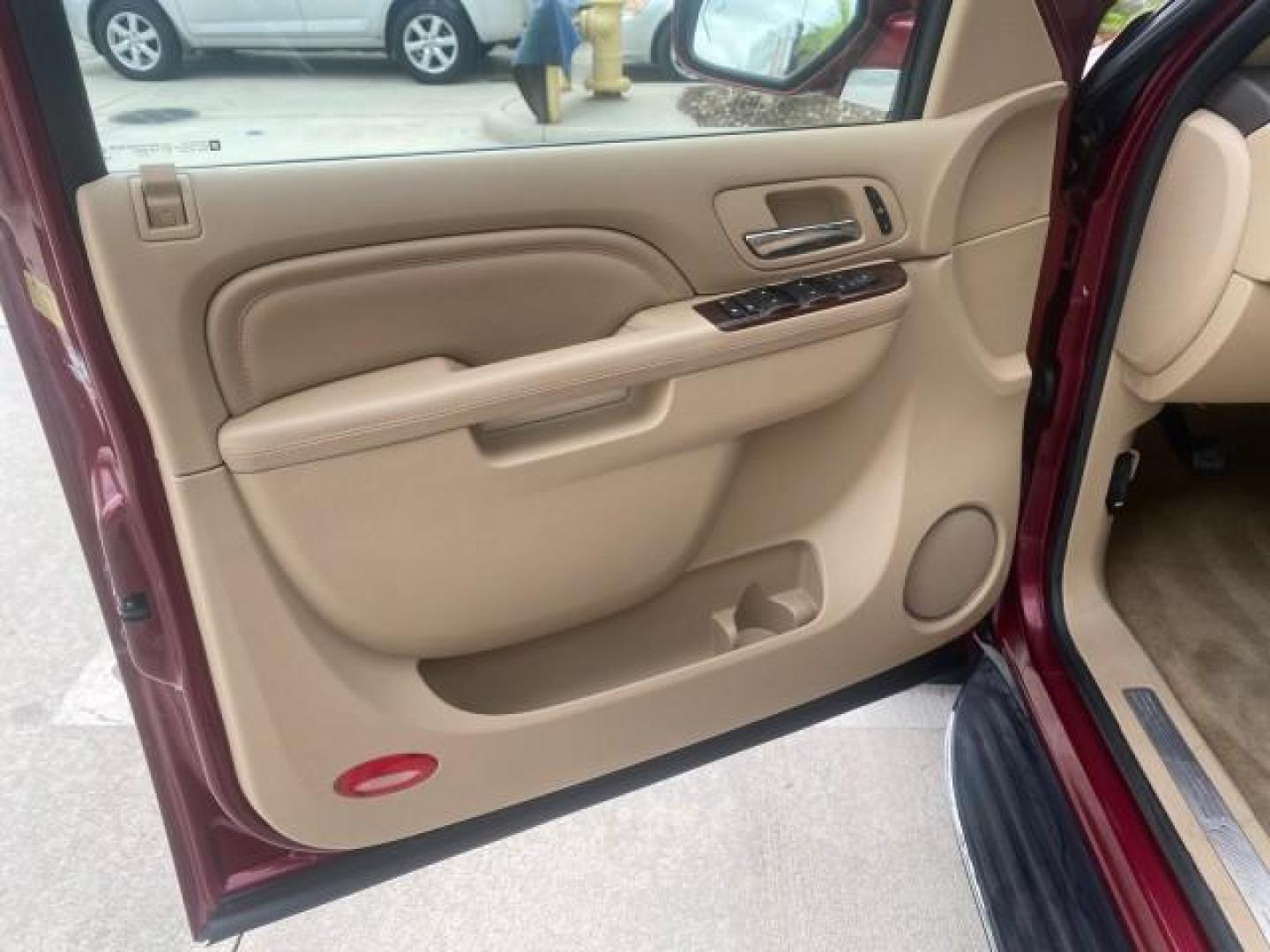 2011 Infrared Tintcoat /Cashmere/Cocoa Cadillac Escalade ESV Luxury LOW MILES 33,518 1 OWNER (1GYS3HEF2BR) with an 6.2L Vortec 1000 VVT V8 SFI Active Fuel Management Engine engine, Automatic transmission, located at 4701 North Dixie Hwy, Pompano Beach, FL, 33064, (954) 422-2889, 26.240938, -80.123474 - OUR WEBPAGE FLORIDACARS1.COM HAS OVER 100 PHOTOS AND FREE CARFAX LINK 2011 CADILLAC ESCALADE ESV LUXURY VIN: 1GYS3HEF2BR243684 1 G Y S 3 H E F 2 B R 2 4 3 6 8 4 4 DOOR WAGON/SPORT UTILITY 6.2L V8 F OHV 16V FLEX FUEL REAR WHEEL DRIVE Top Features 20 Inch Plus Wheels A/C Seat(s) Alloy Wheels BOSE Soun - Photo#32