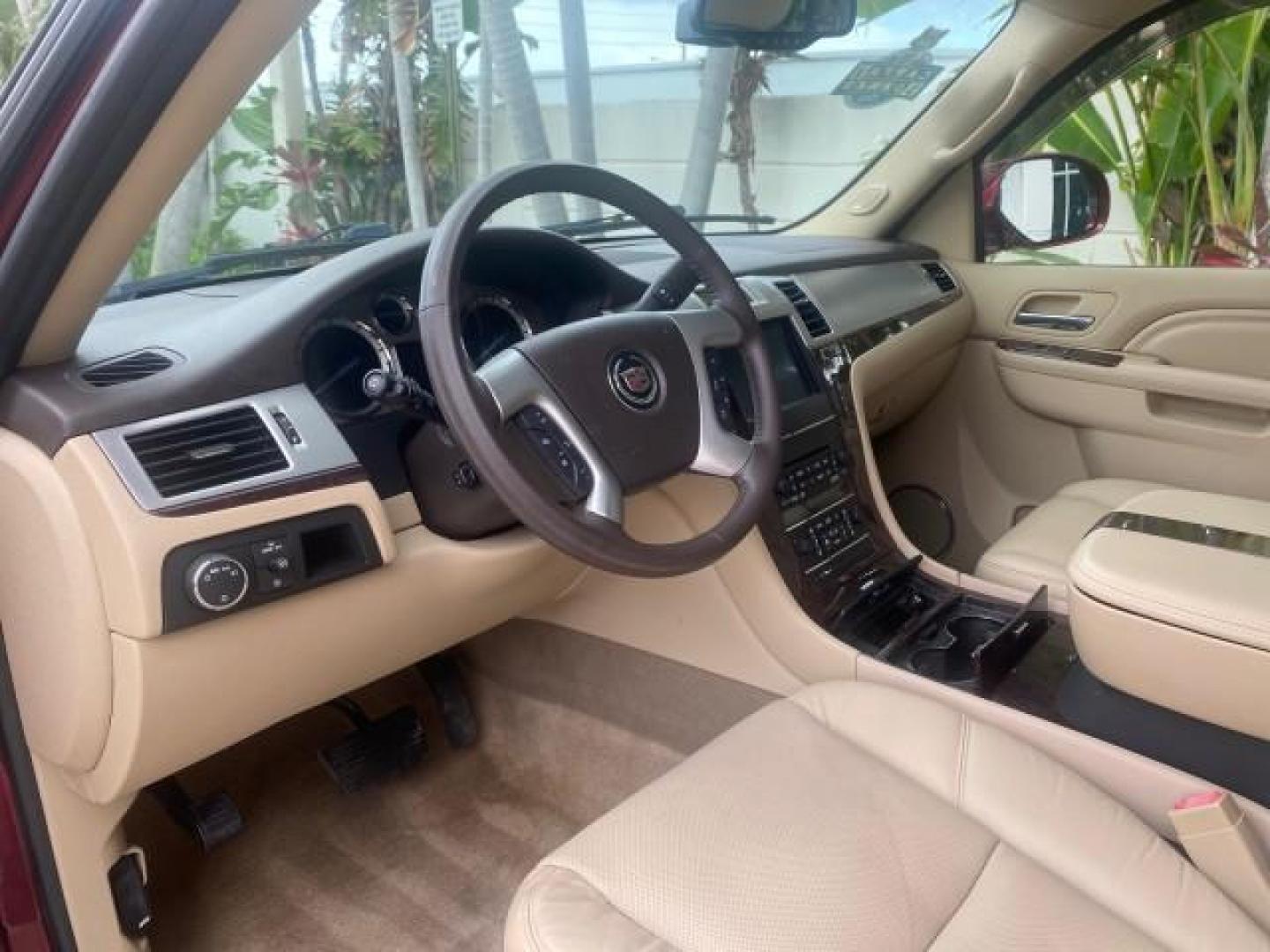 2011 Infrared Tintcoat /Cashmere/Cocoa Cadillac Escalade ESV Luxury LOW MILES 33,518 1 OWNER (1GYS3HEF2BR) with an 6.2L Vortec 1000 VVT V8 SFI Active Fuel Management Engine engine, Automatic transmission, located at 4701 North Dixie Hwy, Pompano Beach, FL, 33064, (954) 422-2889, 26.240938, -80.123474 - OUR WEBPAGE FLORIDACARS1.COM HAS OVER 100 PHOTOS AND FREE CARFAX LINK 2011 CADILLAC ESCALADE ESV LUXURY VIN: 1GYS3HEF2BR243684 1 G Y S 3 H E F 2 B R 2 4 3 6 8 4 4 DOOR WAGON/SPORT UTILITY 6.2L V8 F OHV 16V FLEX FUEL REAR WHEEL DRIVE Top Features 20 Inch Plus Wheels A/C Seat(s) Alloy Wheels BOSE Soun - Photo#38