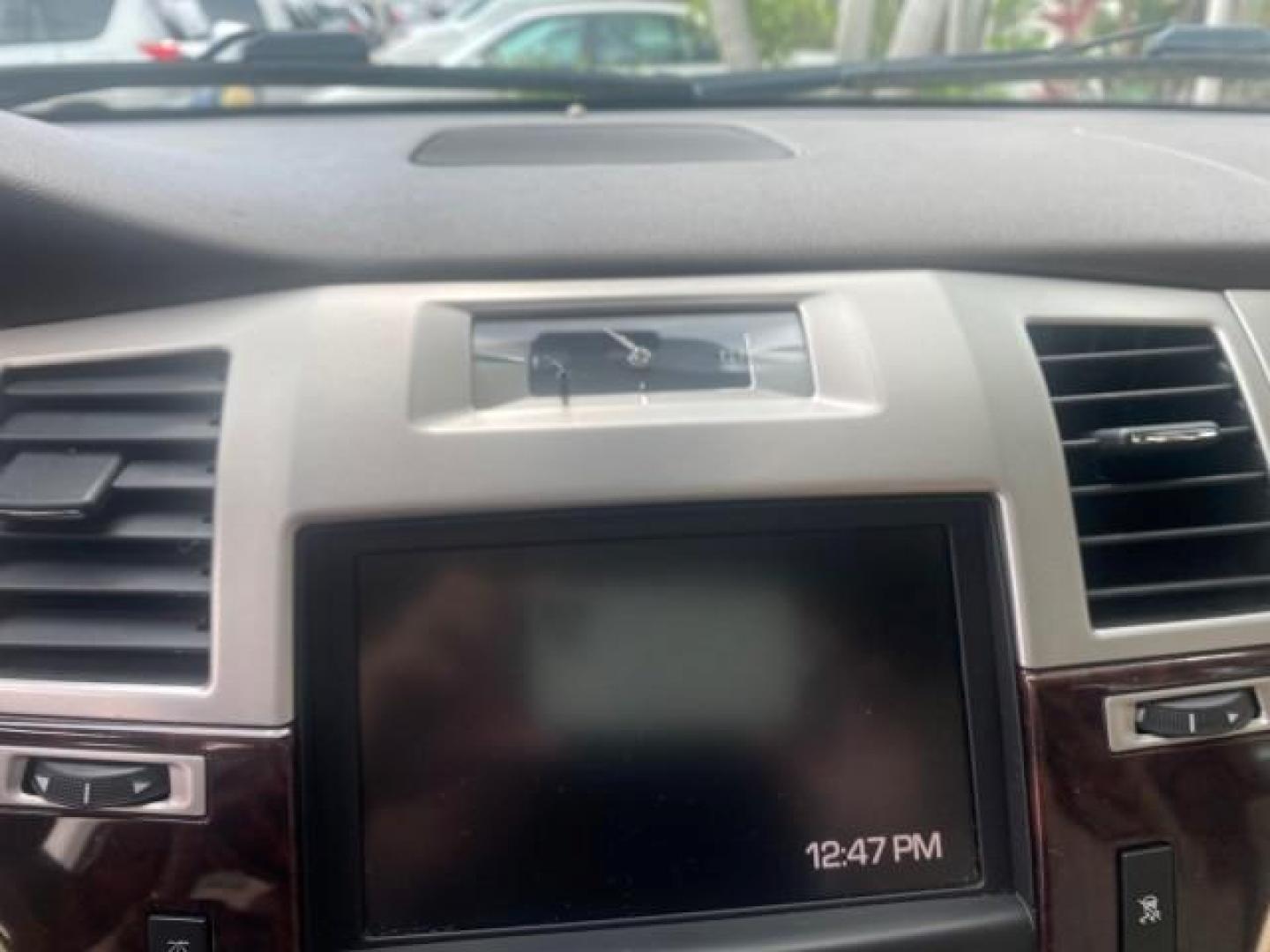 2011 Infrared Tintcoat /Cashmere/Cocoa Cadillac Escalade ESV Luxury LOW MILES 33,518 1 OWNER (1GYS3HEF2BR) with an 6.2L Vortec 1000 VVT V8 SFI Active Fuel Management Engine engine, Automatic transmission, located at 4701 North Dixie Hwy, Pompano Beach, FL, 33064, (954) 422-2889, 26.240938, -80.123474 - OUR WEBPAGE FLORIDACARS1.COM HAS OVER 100 PHOTOS AND FREE CARFAX LINK 2011 CADILLAC ESCALADE ESV LUXURY VIN: 1GYS3HEF2BR243684 1 G Y S 3 H E F 2 B R 2 4 3 6 8 4 4 DOOR WAGON/SPORT UTILITY 6.2L V8 F OHV 16V FLEX FUEL REAR WHEEL DRIVE Top Features 20 Inch Plus Wheels A/C Seat(s) Alloy Wheels BOSE Soun - Photo#45