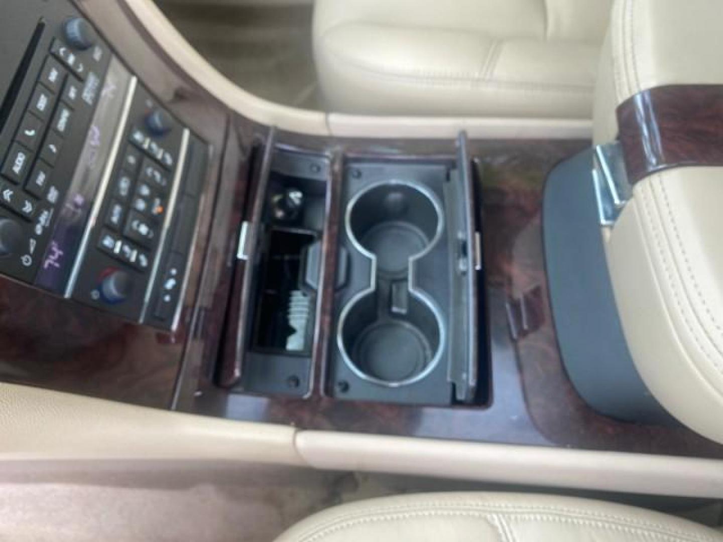 2011 Infrared Tintcoat /Cashmere/Cocoa Cadillac Escalade ESV Luxury LOW MILES 33,518 1 OWNER (1GYS3HEF2BR) with an 6.2L Vortec 1000 VVT V8 SFI Active Fuel Management Engine engine, Automatic transmission, located at 4701 North Dixie Hwy, Pompano Beach, FL, 33064, (954) 422-2889, 26.240938, -80.123474 - OUR WEBPAGE FLORIDACARS1.COM HAS OVER 100 PHOTOS AND FREE CARFAX LINK 2011 CADILLAC ESCALADE ESV LUXURY VIN: 1GYS3HEF2BR243684 1 G Y S 3 H E F 2 B R 2 4 3 6 8 4 4 DOOR WAGON/SPORT UTILITY 6.2L V8 F OHV 16V FLEX FUEL REAR WHEEL DRIVE Top Features 20 Inch Plus Wheels A/C Seat(s) Alloy Wheels BOSE Soun - Photo#49